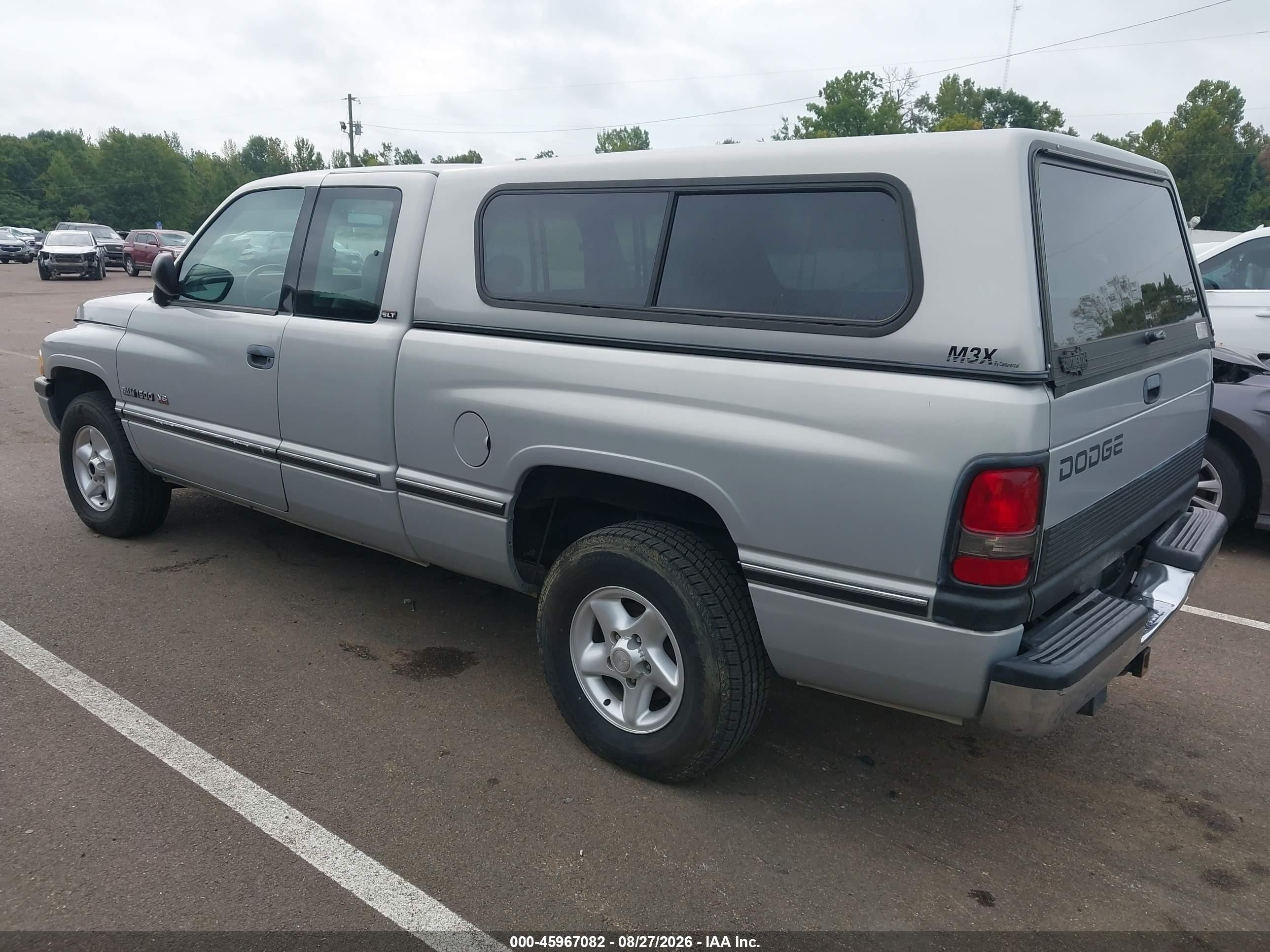 1996 Dodge Ram 1500   Серебряный vin: 1B7HC13Z9TJ146485