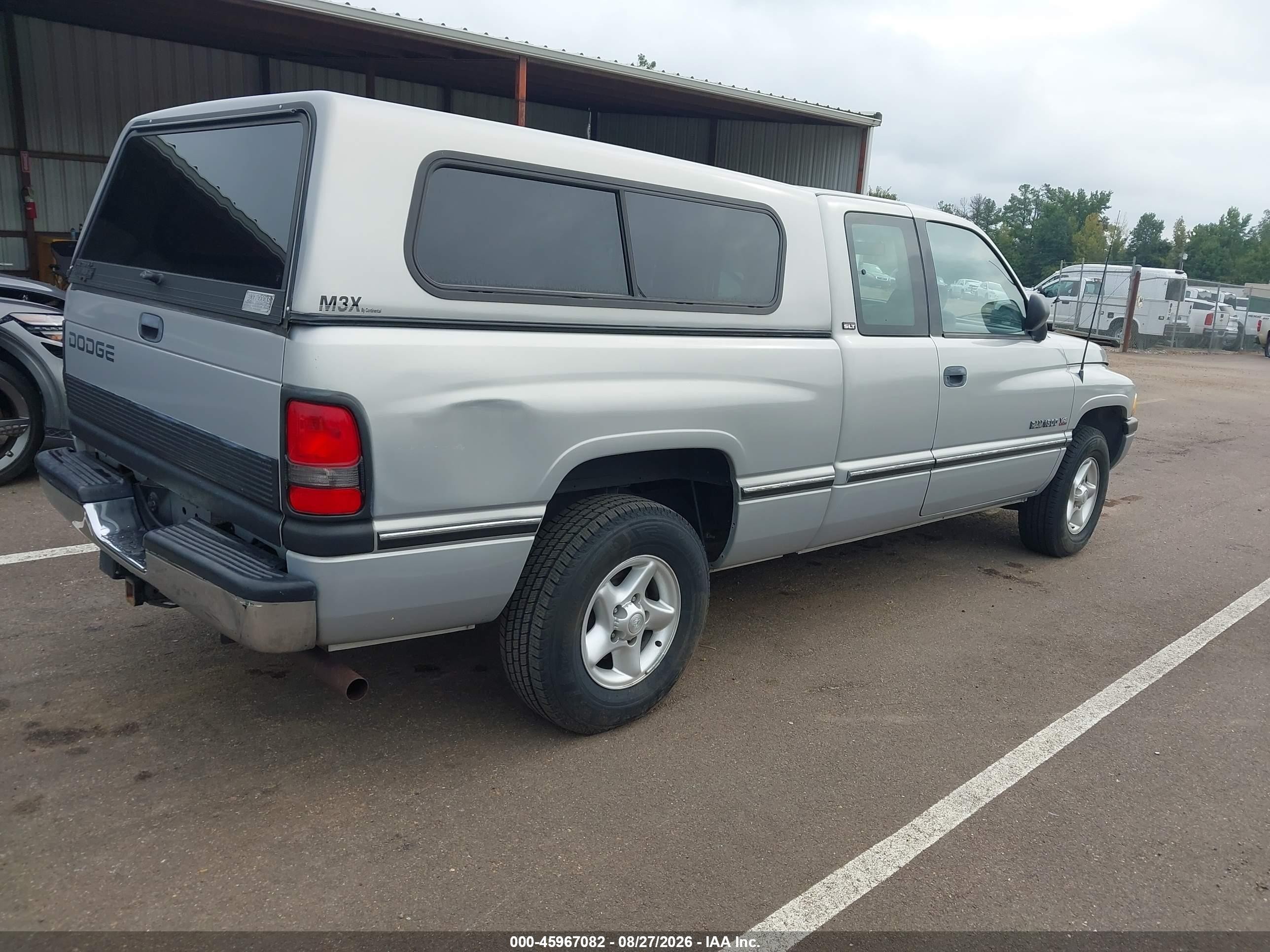 1996 Dodge Ram 1500   Серебряный vin: 1B7HC13Z9TJ146485