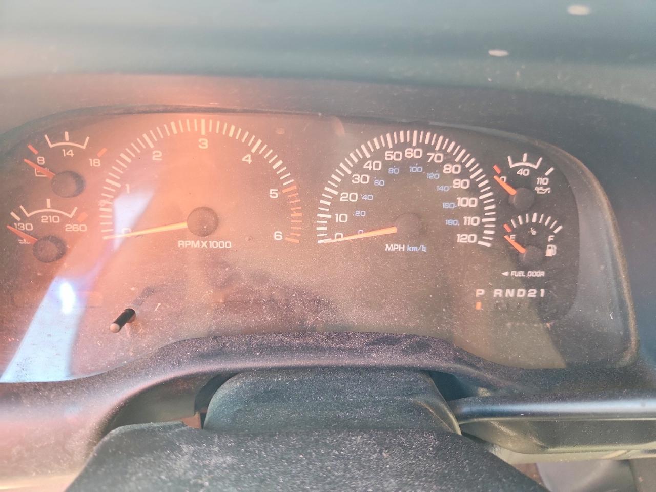 1998 Dodge Ram 1500 Red vin: 1B7HC13ZXWJ111121