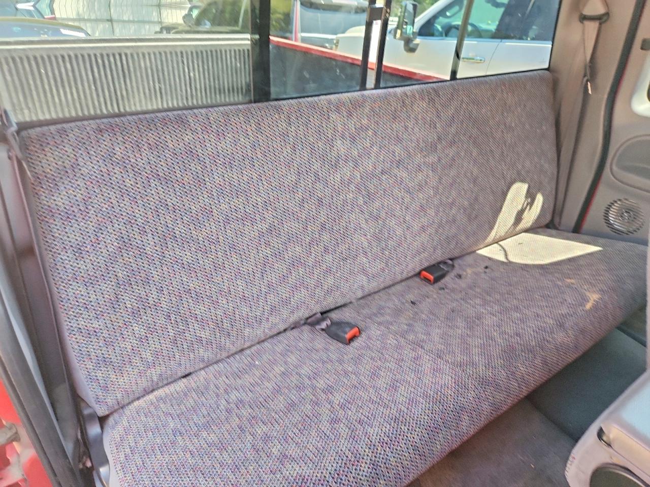 1998 Dodge Ram 1500 Red vin: 1B7HC13ZXWJ111121