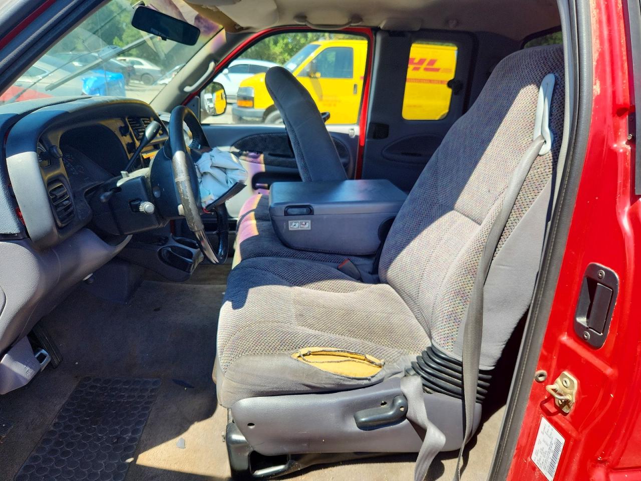 1998 Dodge Ram 1500 Red vin: 1B7HC13ZXWJ111121