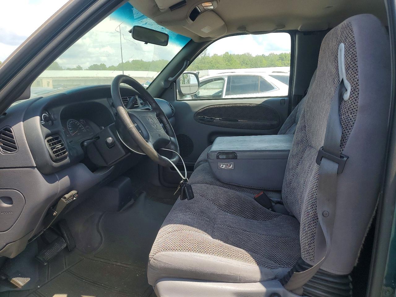 1998 Dodge Ram 1500 Green vin: 1B7HC13ZXWJ206312