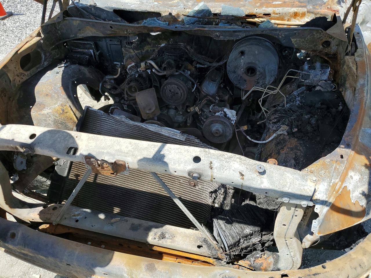 1998 Dodge Ram 1500 Серый vin: 1B7HC16X0WS661030