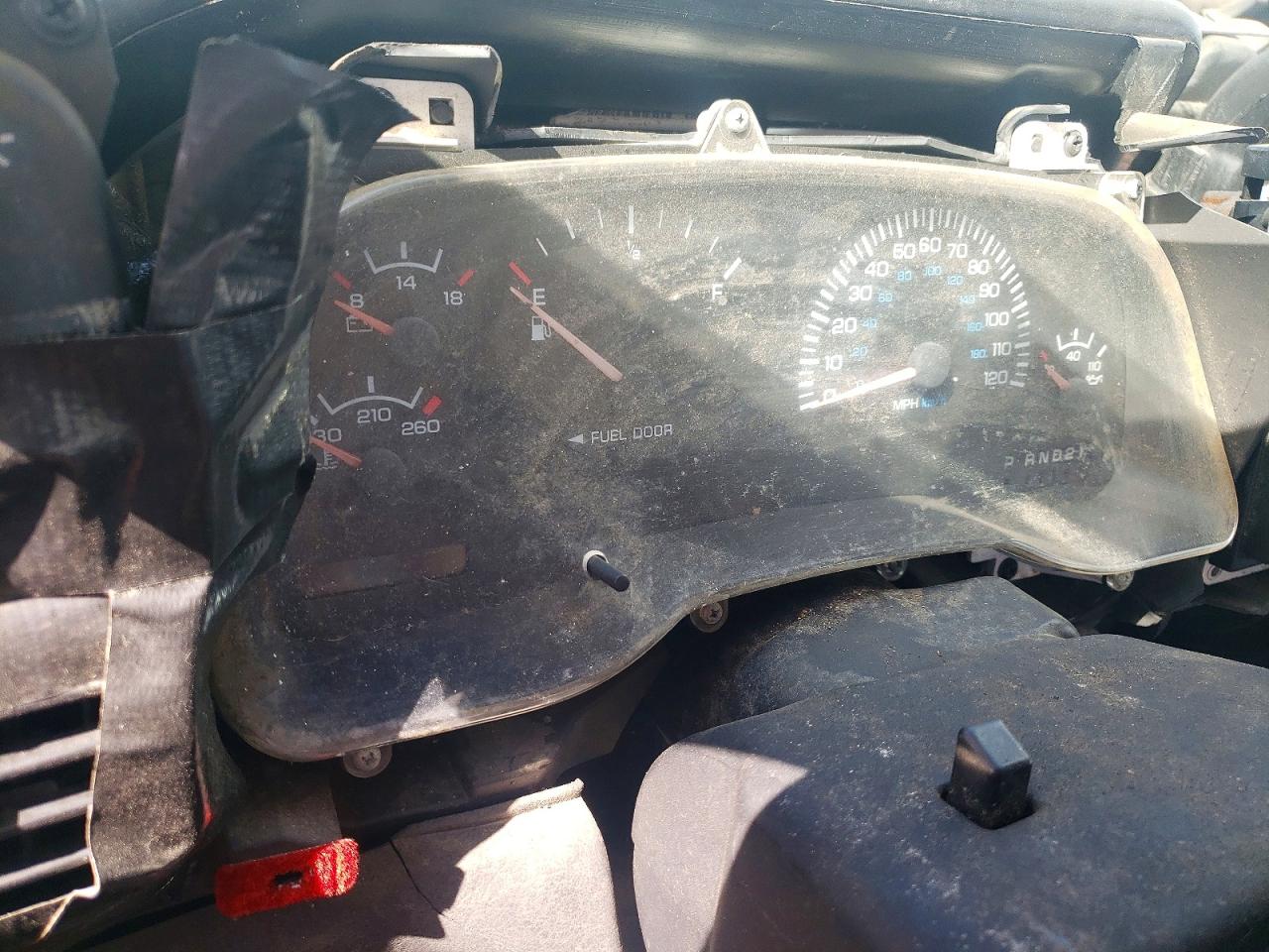 1998 Dodge Ram 1500 White vin: 1B7HC16X0WS738639