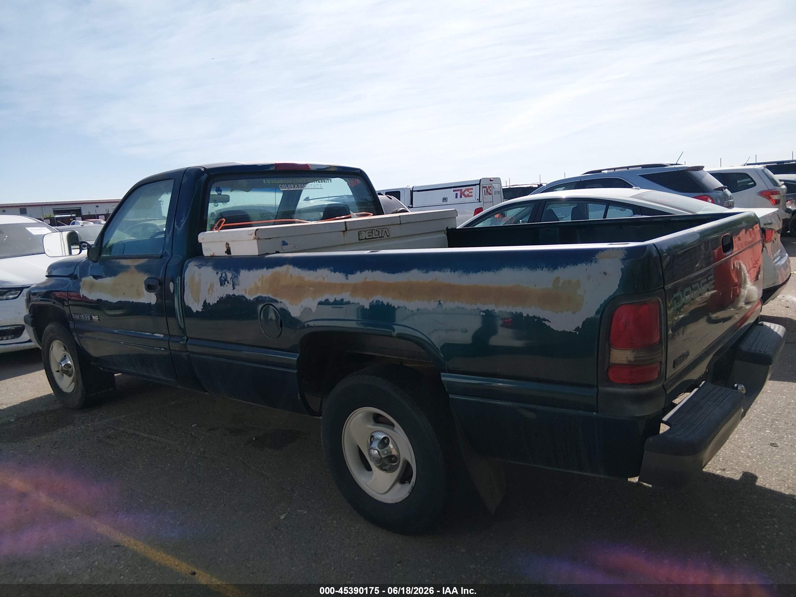 1994 Dodge Ram 1500   Зеленый vin: 1B7HC16X2RS681770