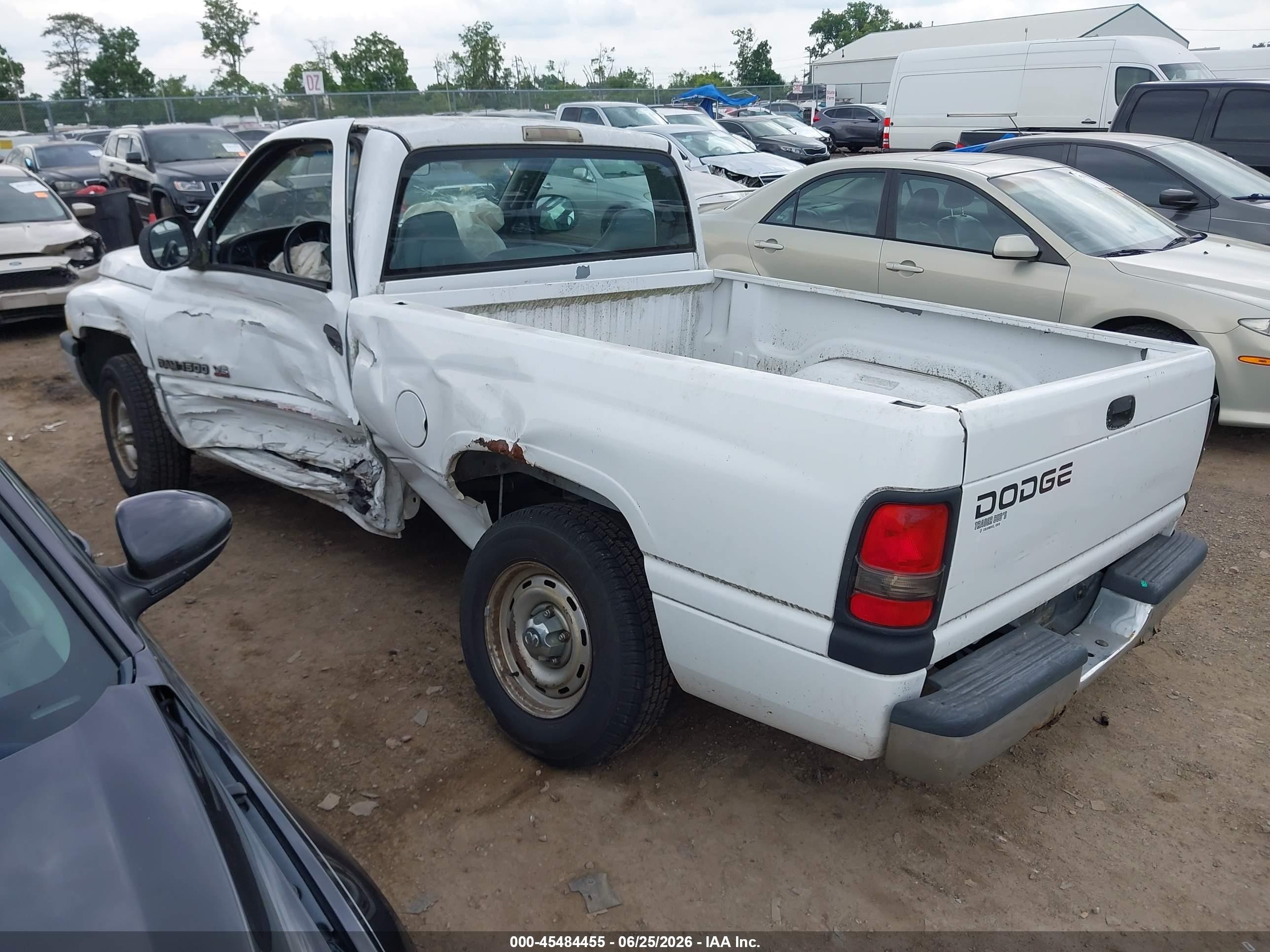 1999 Dodge Ram 1500 St/work Special White vin: 1B7HC16X2XS101589