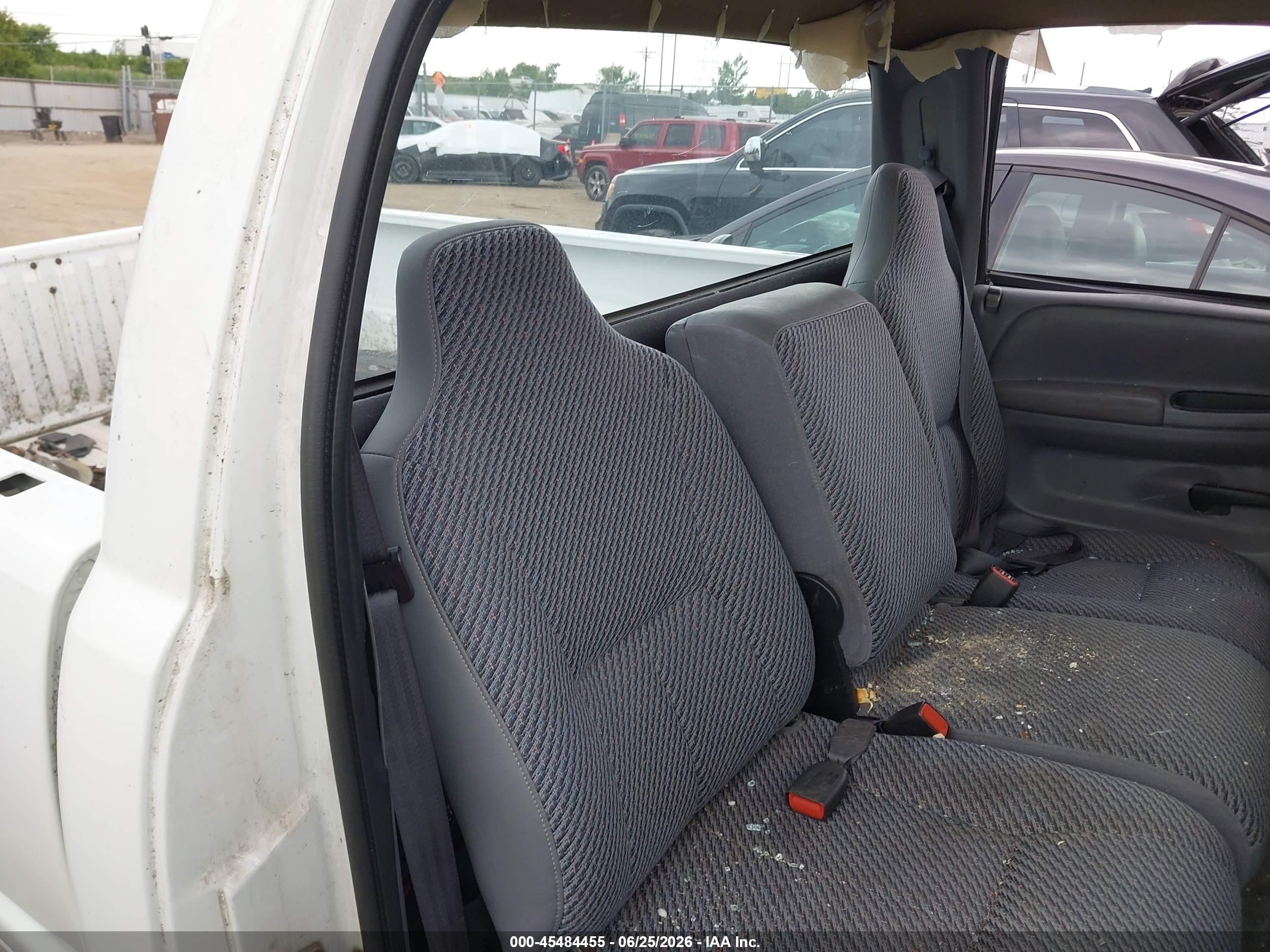 1999 Dodge Ram 1500 St/work Special White vin: 1B7HC16X2XS101589