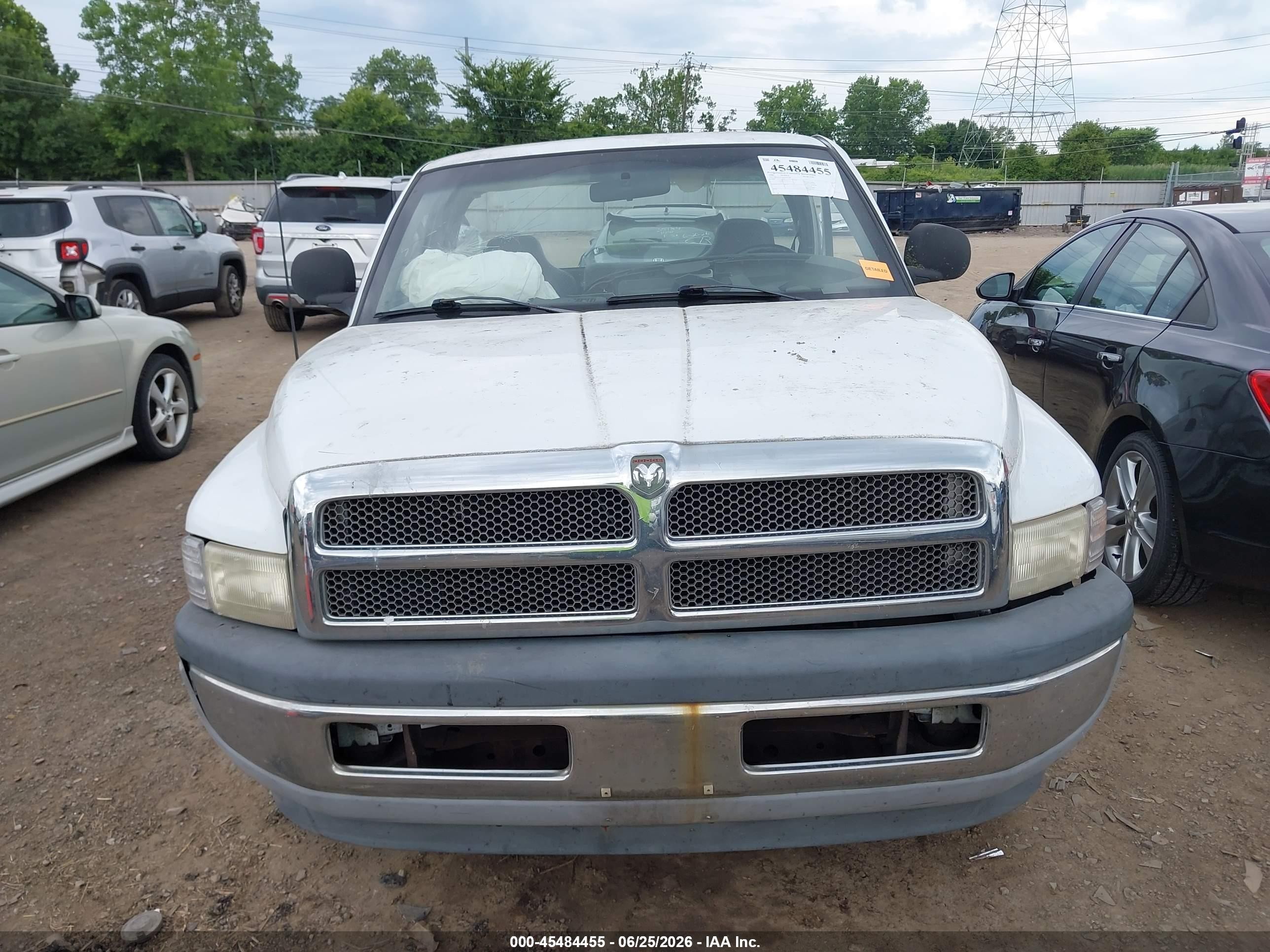 1999 Dodge Ram 1500 St/work Special White vin: 1B7HC16X2XS101589