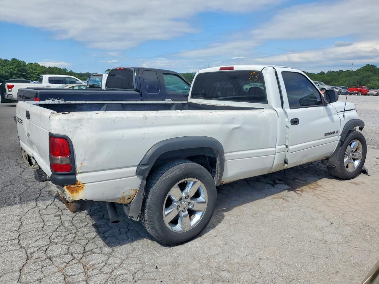 1998 Dodge Ram 1500 White vin: 1B7HC16X3WS646361