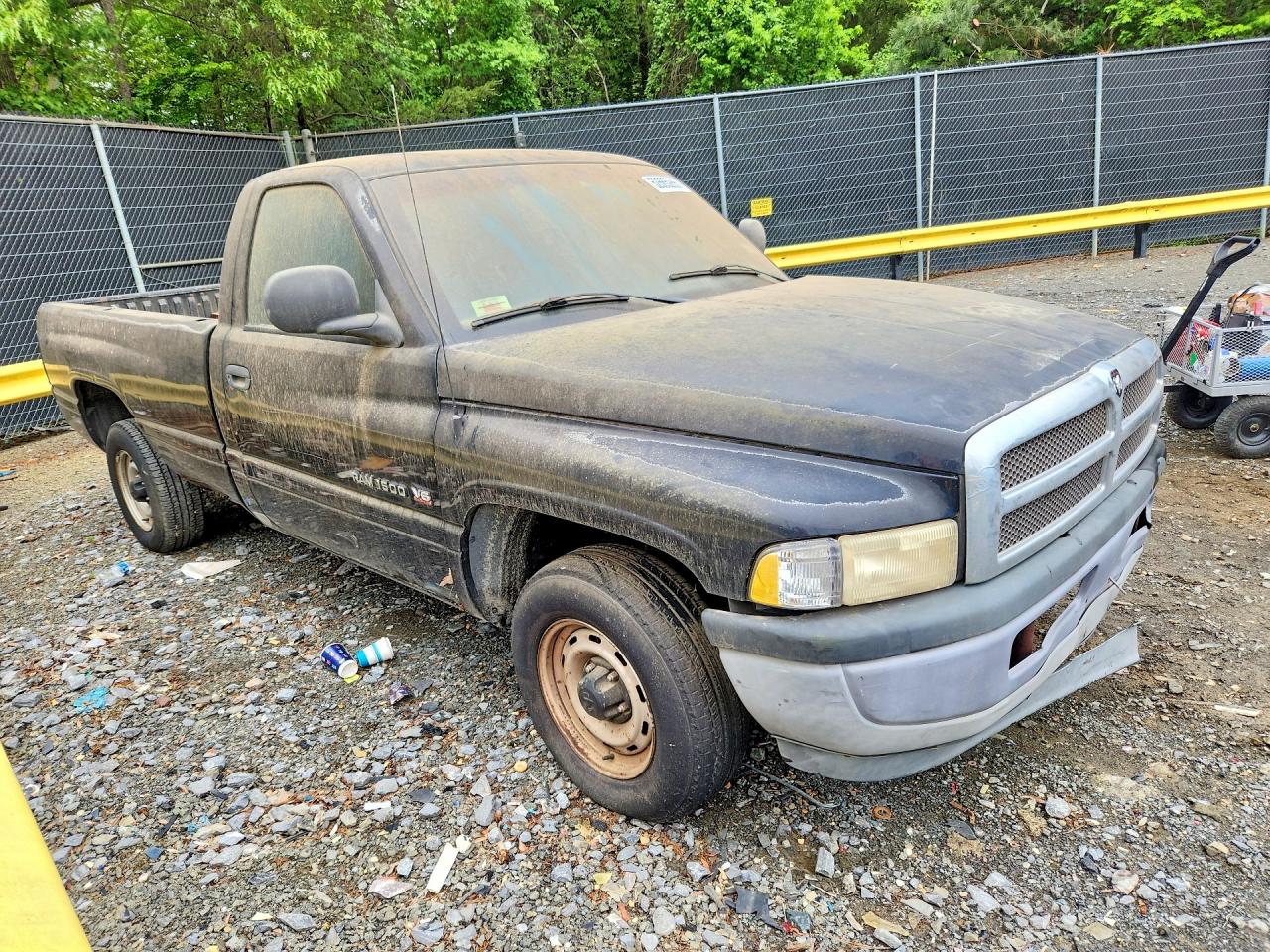2000 Dodge Ram 1500 Black vin: 1B7HC16X3YS509584