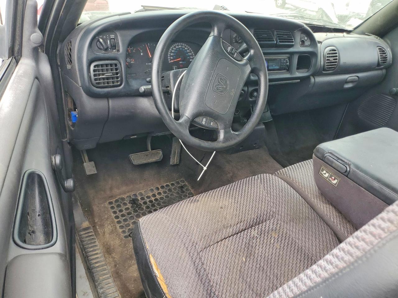 1999 Dodge Ram 1500 Silver vin: 1B7HC16X5XS306999
