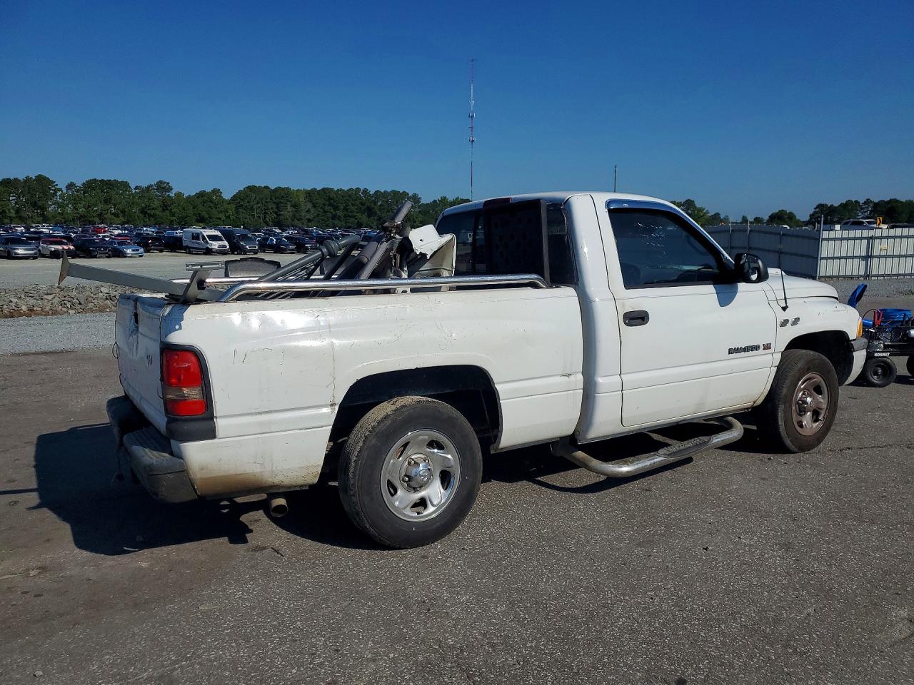 2001 Dodge Ram 1500 White vin: 1B7HC16X61S216753