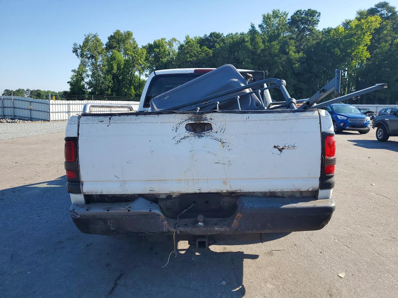 2001 Dodge Ram 1500 White vin: 1B7HC16X61S216753