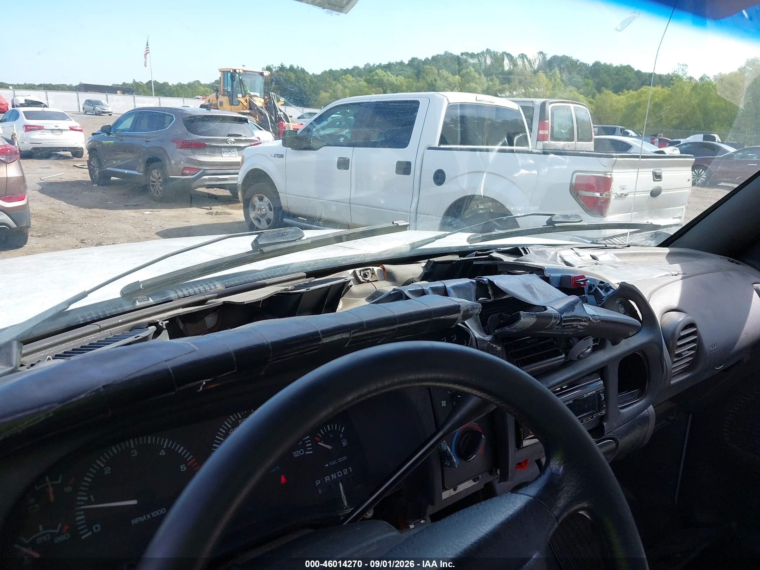 2001 Dodge Ram 1500 St/ws Белый vin: 1B7HC16X71S258753
