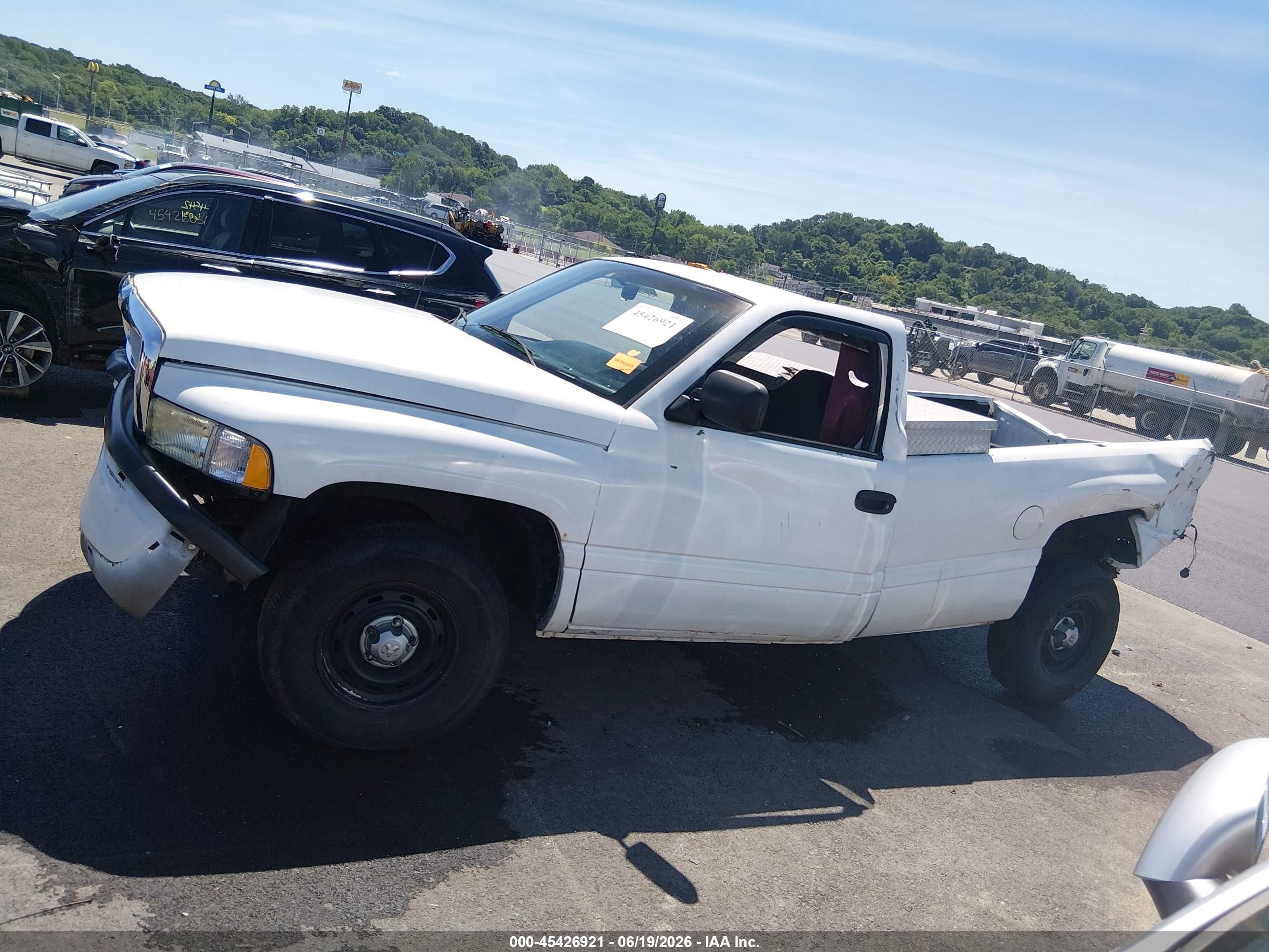 1995 Dodge Ram 1500   White vin: 1B7HC16X7SS112600