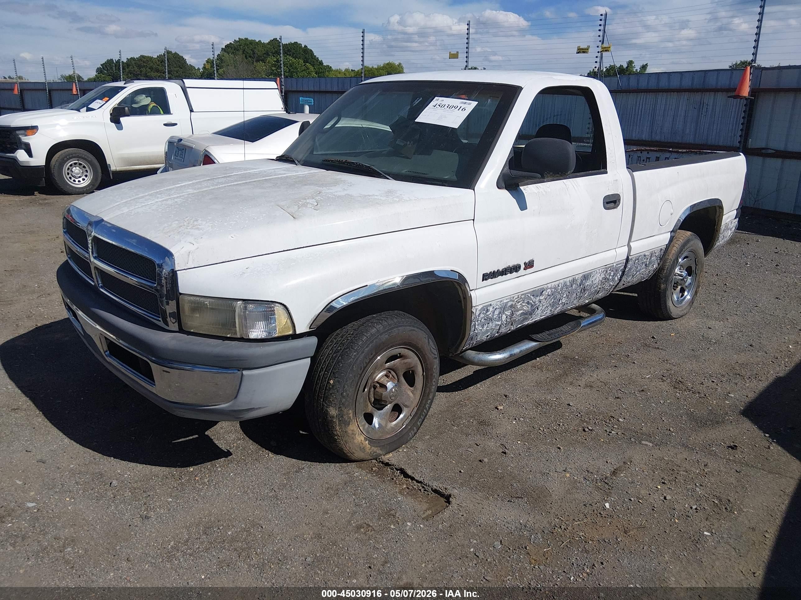 2000 Dodge Ram 1500 St/ws White vin: 1B7HC16X8YS561776