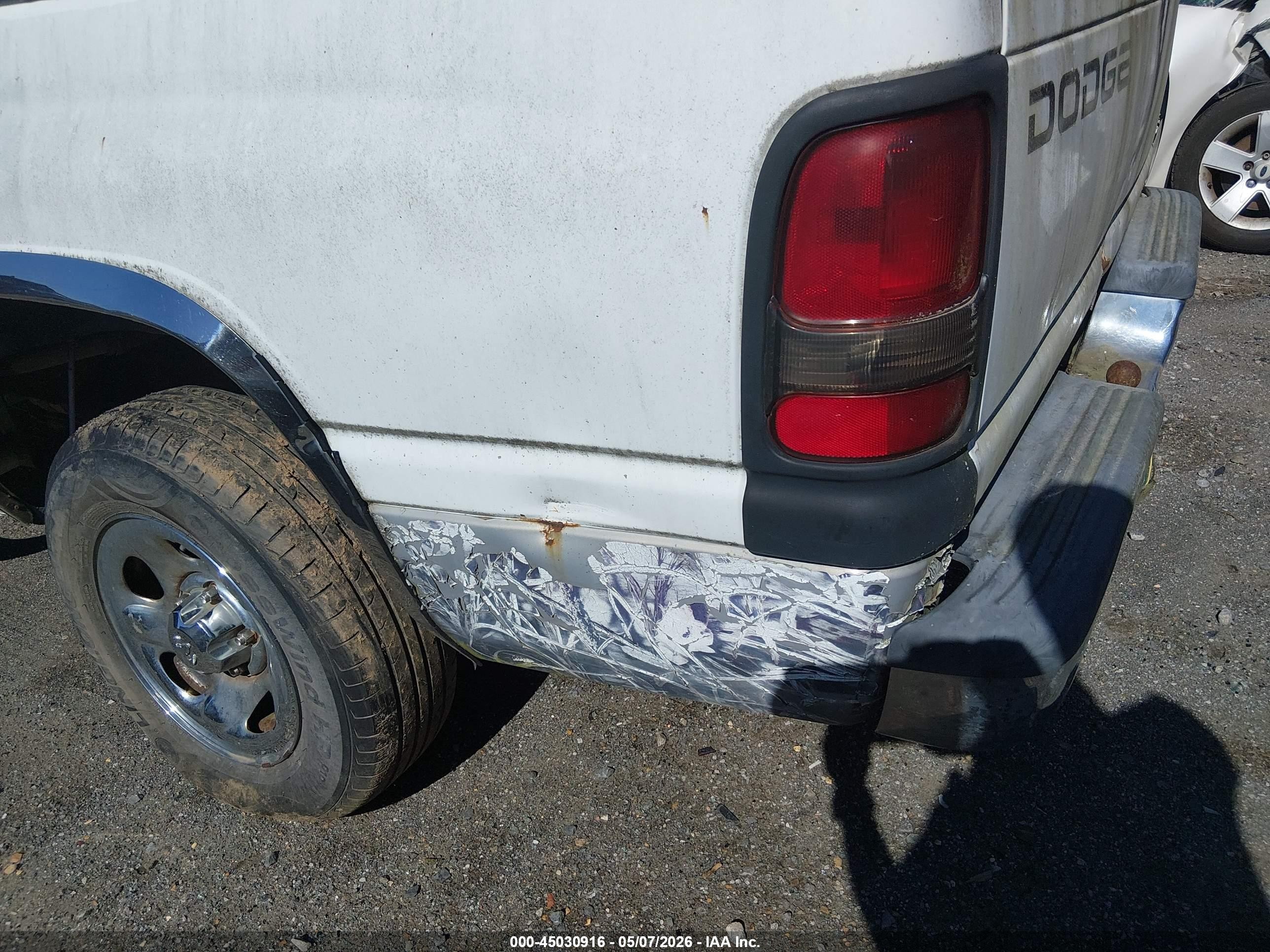2000 Dodge Ram 1500 St/ws White vin: 1B7HC16X8YS561776