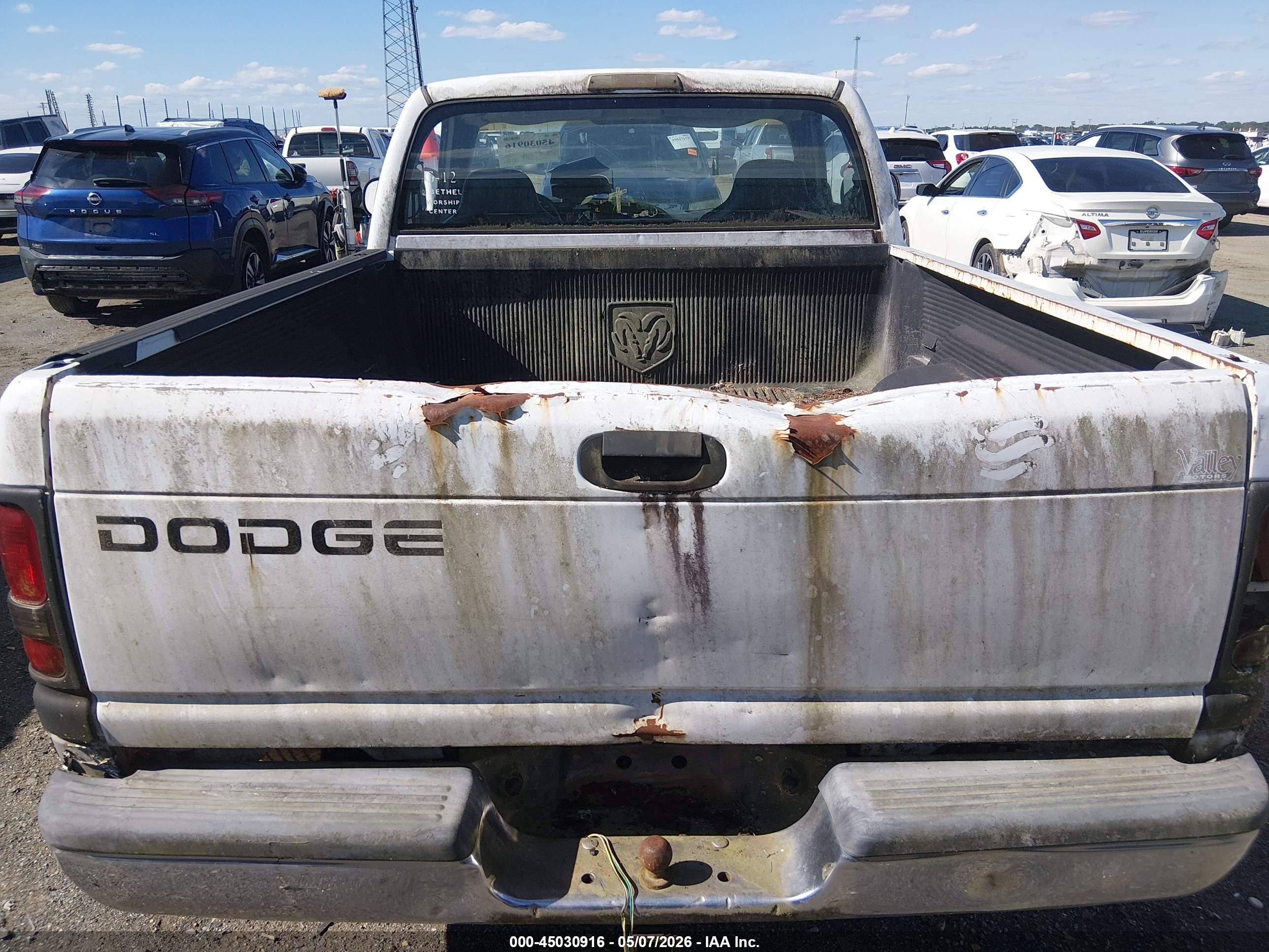 2000 Dodge Ram 1500 St/ws White vin: 1B7HC16X8YS561776