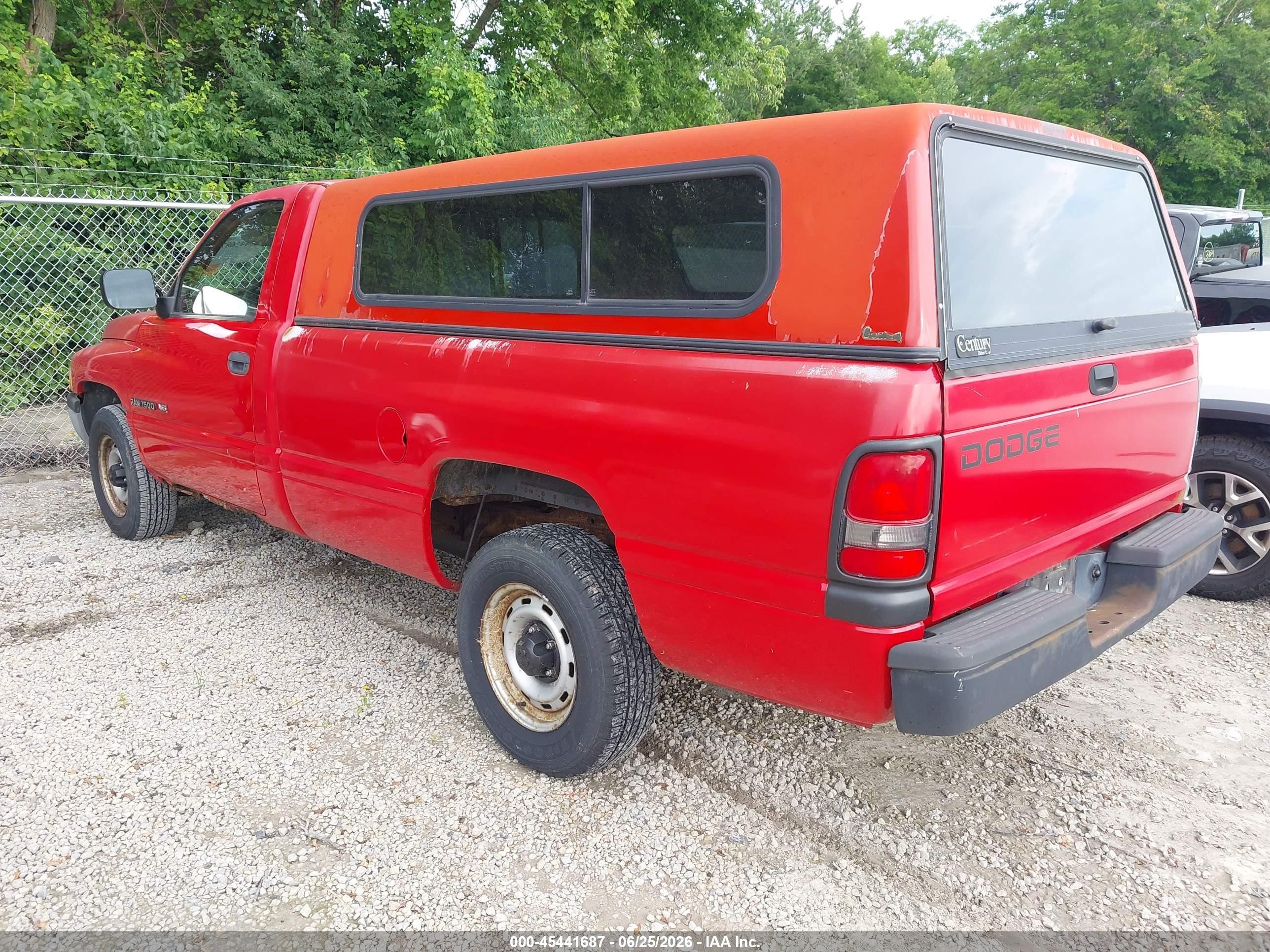 1994 Dodge Ram 1500   Red vin: 1B7HC16X9RS553719