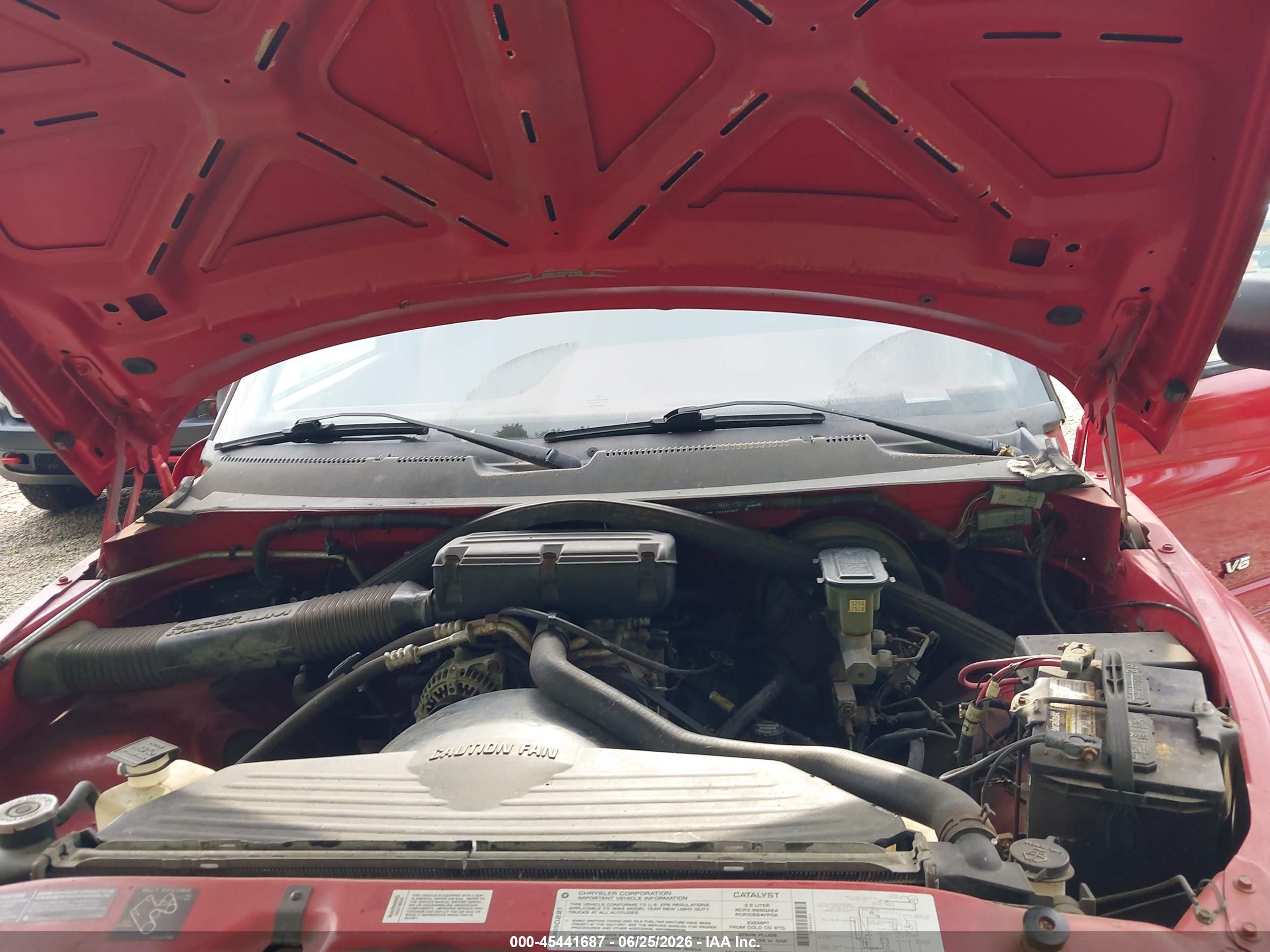 1994 Dodge Ram 1500   Red vin: 1B7HC16X9RS553719