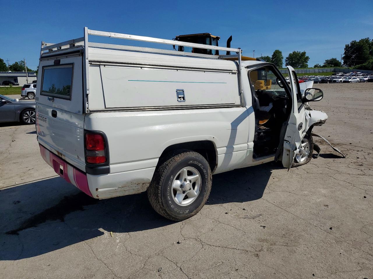 2001 Dodge 1500 White vin: 1B7HC16XX1S201365