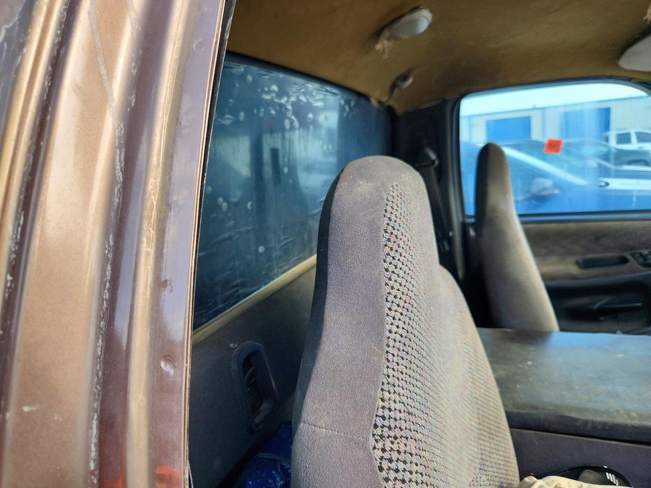 2001 Dodge Ram 1500 Бежевый vin: 1B7HC16Y11S156759