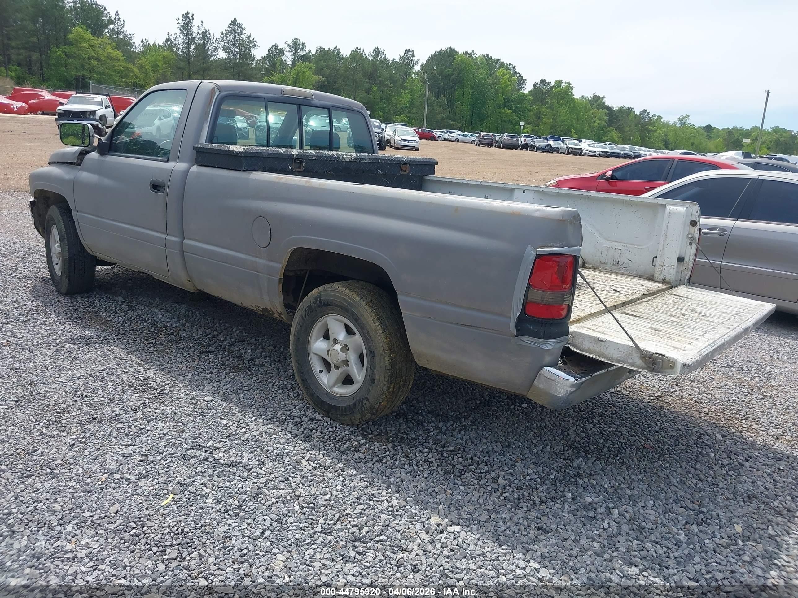 1997 Dodge Ram 1500 Lt Gray vin: 1B7HC16Y1VS225309