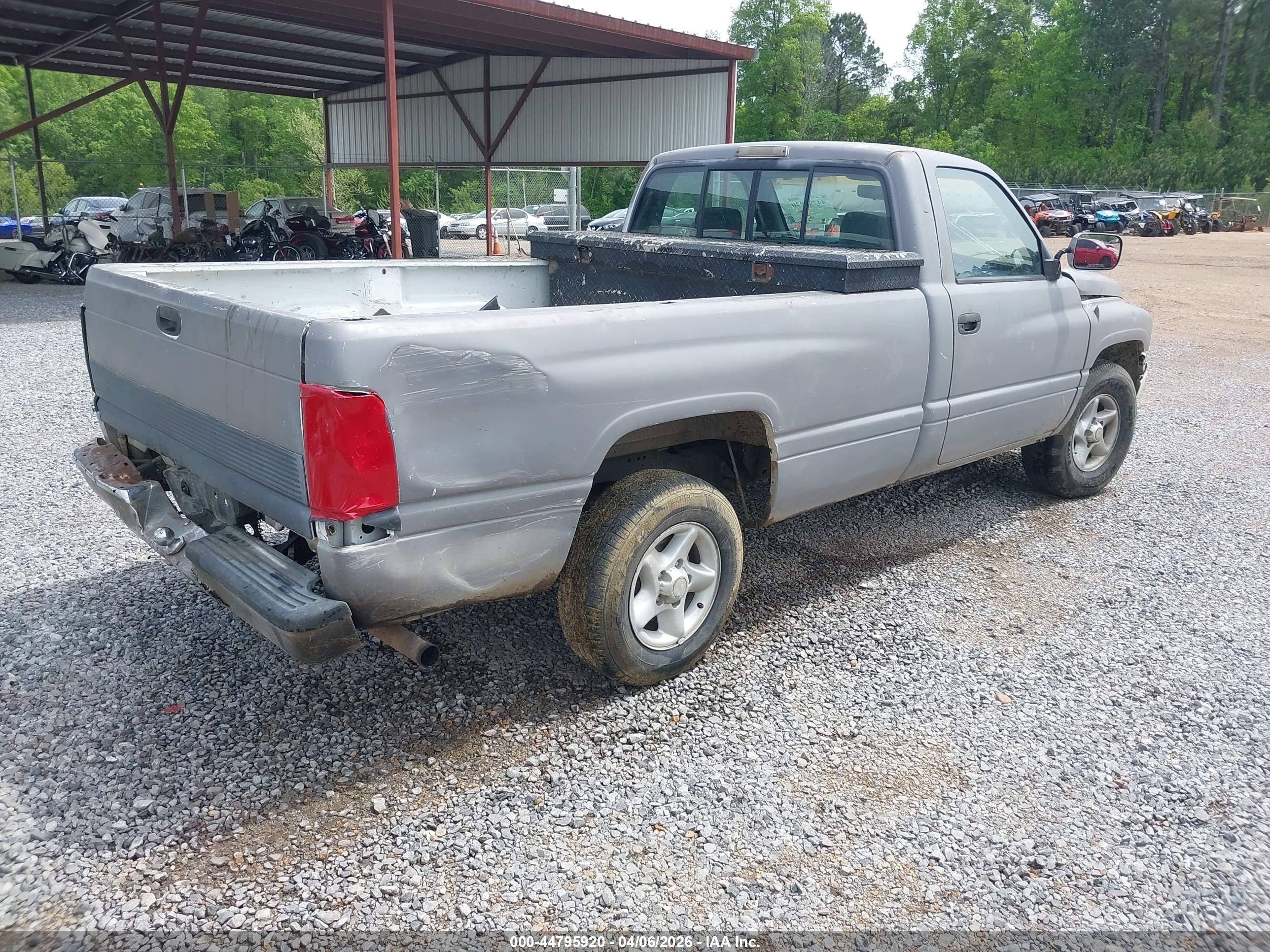 1997 Dodge Ram 1500 Lt Gray vin: 1B7HC16Y1VS225309