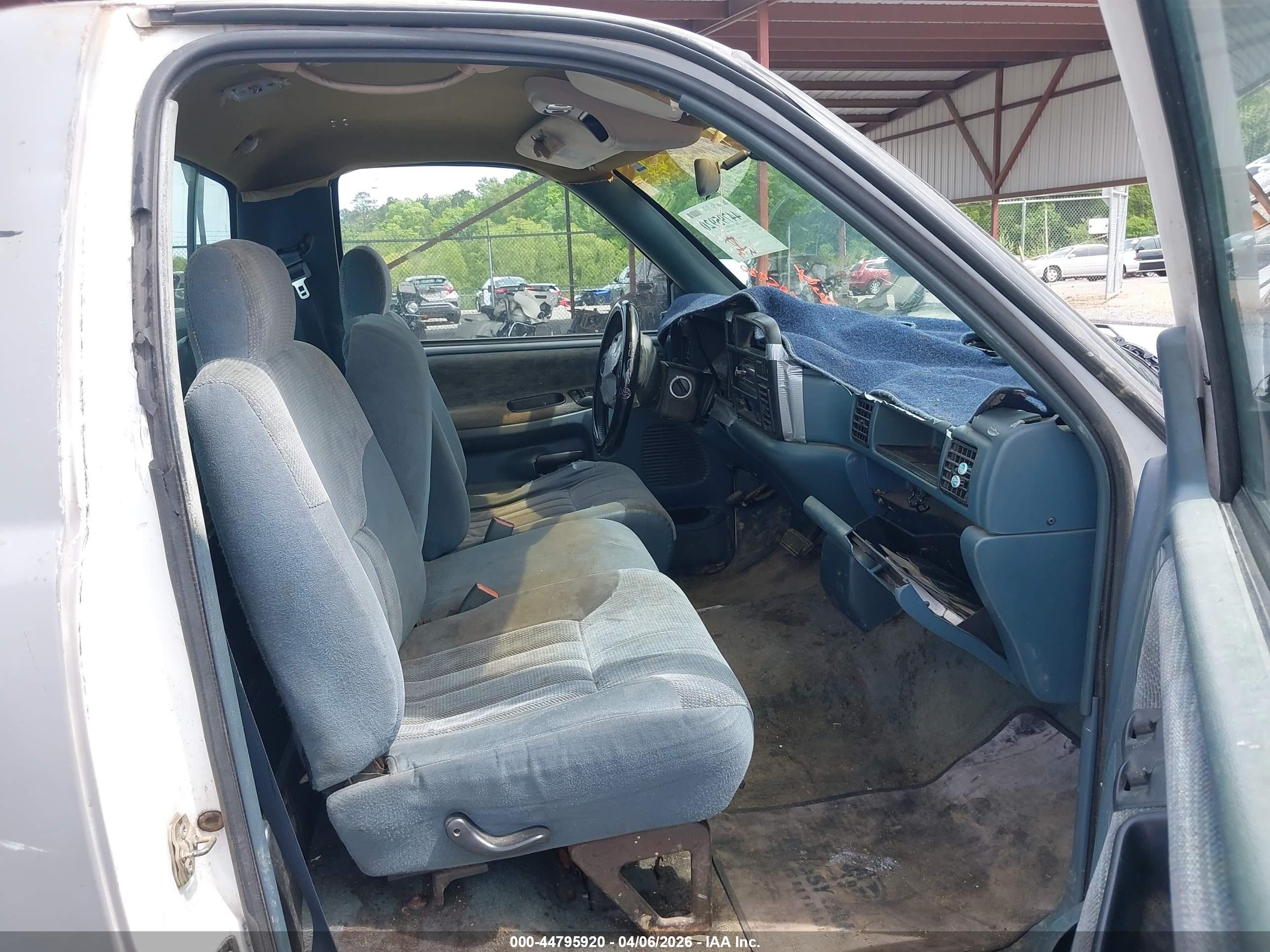 1997 Dodge Ram 1500 Lt Gray vin: 1B7HC16Y1VS225309