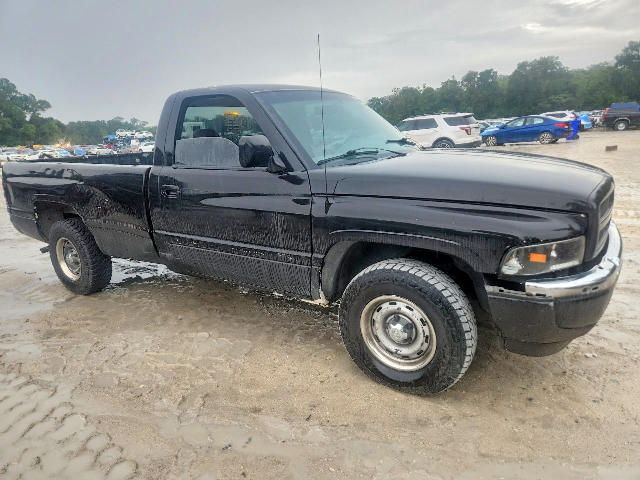 2000 Dodge Ram 1500 Черный vin: 1B7HC16Y2YS585693