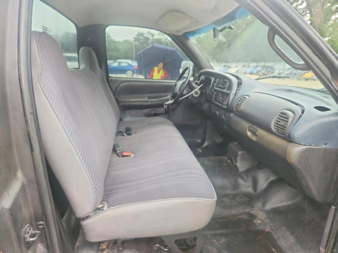 2000 Dodge Ram 1500 Черный vin: 1B7HC16Y2YS585693