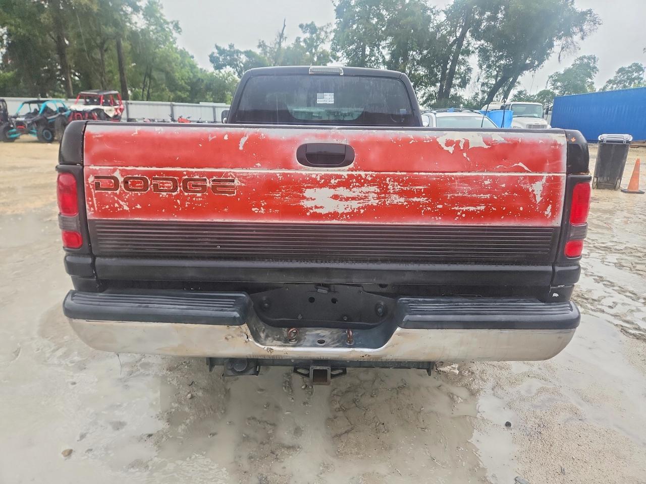 2000 Dodge Ram 1500 Черный vin: 1B7HC16Y2YS585693