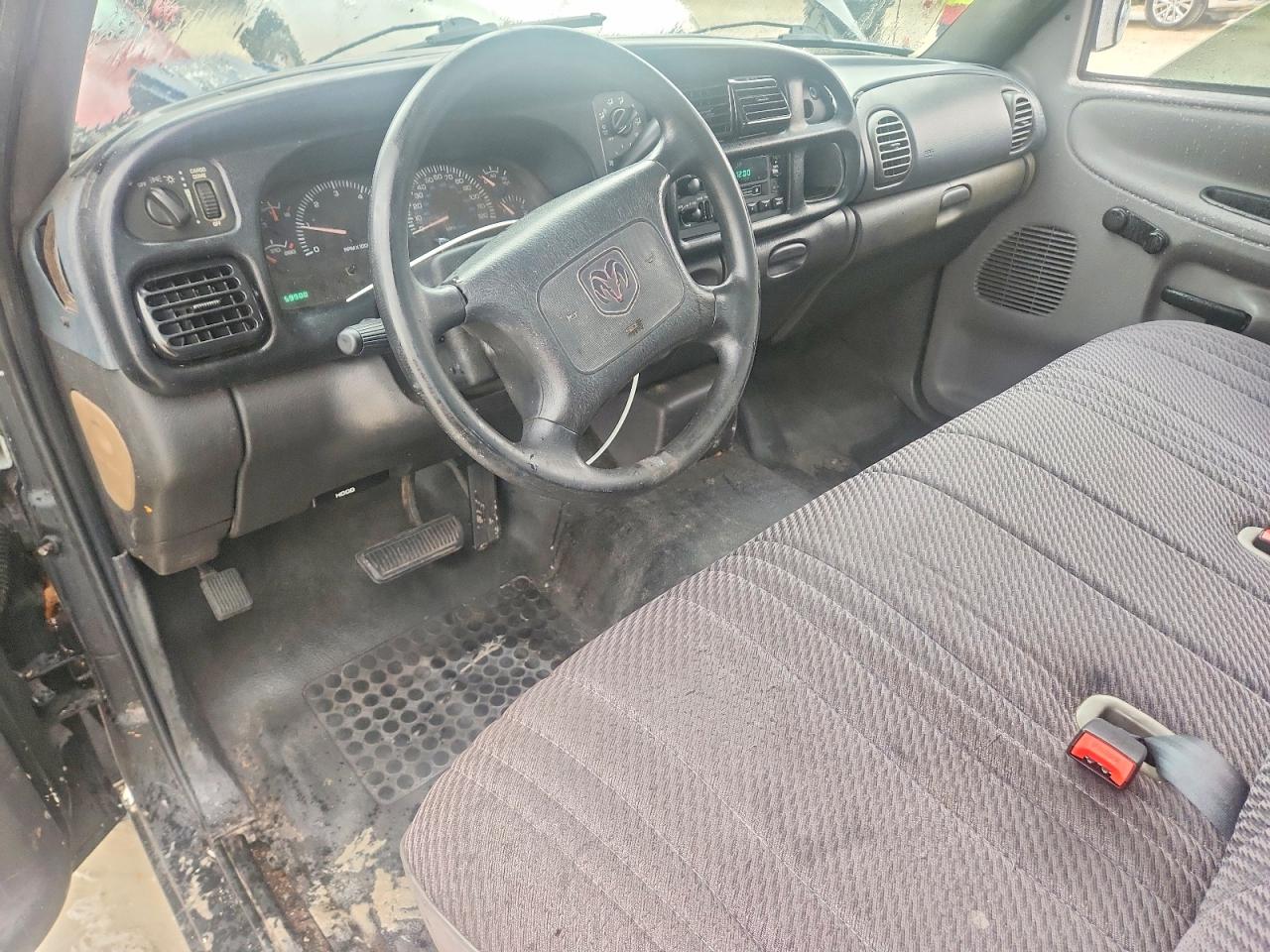 2000 Dodge Ram 1500 Черный vin: 1B7HC16Y2YS585693