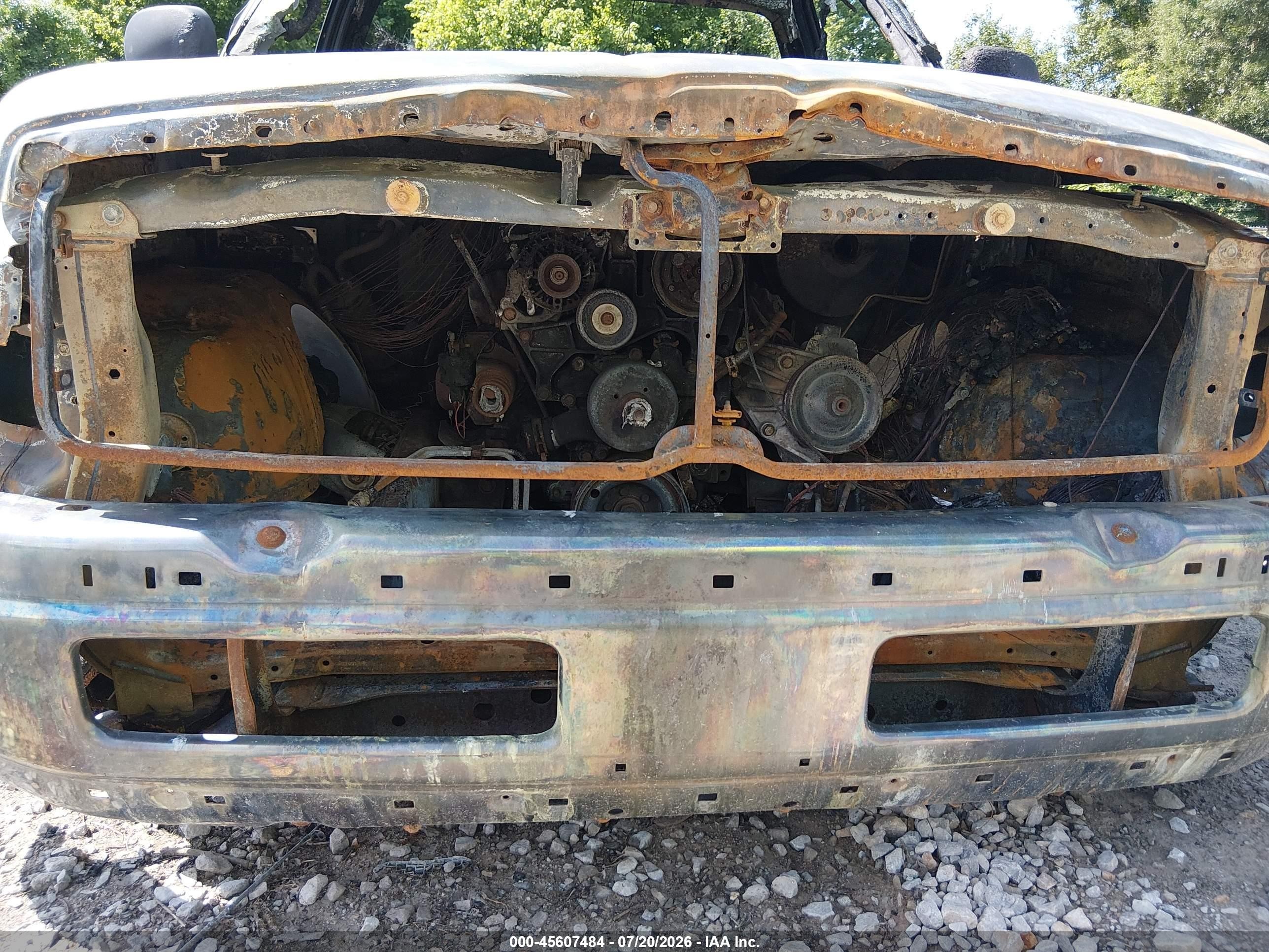1998 Dodge Ram 1500 St Серебряный vin: 1B7HC16Y3WS734092