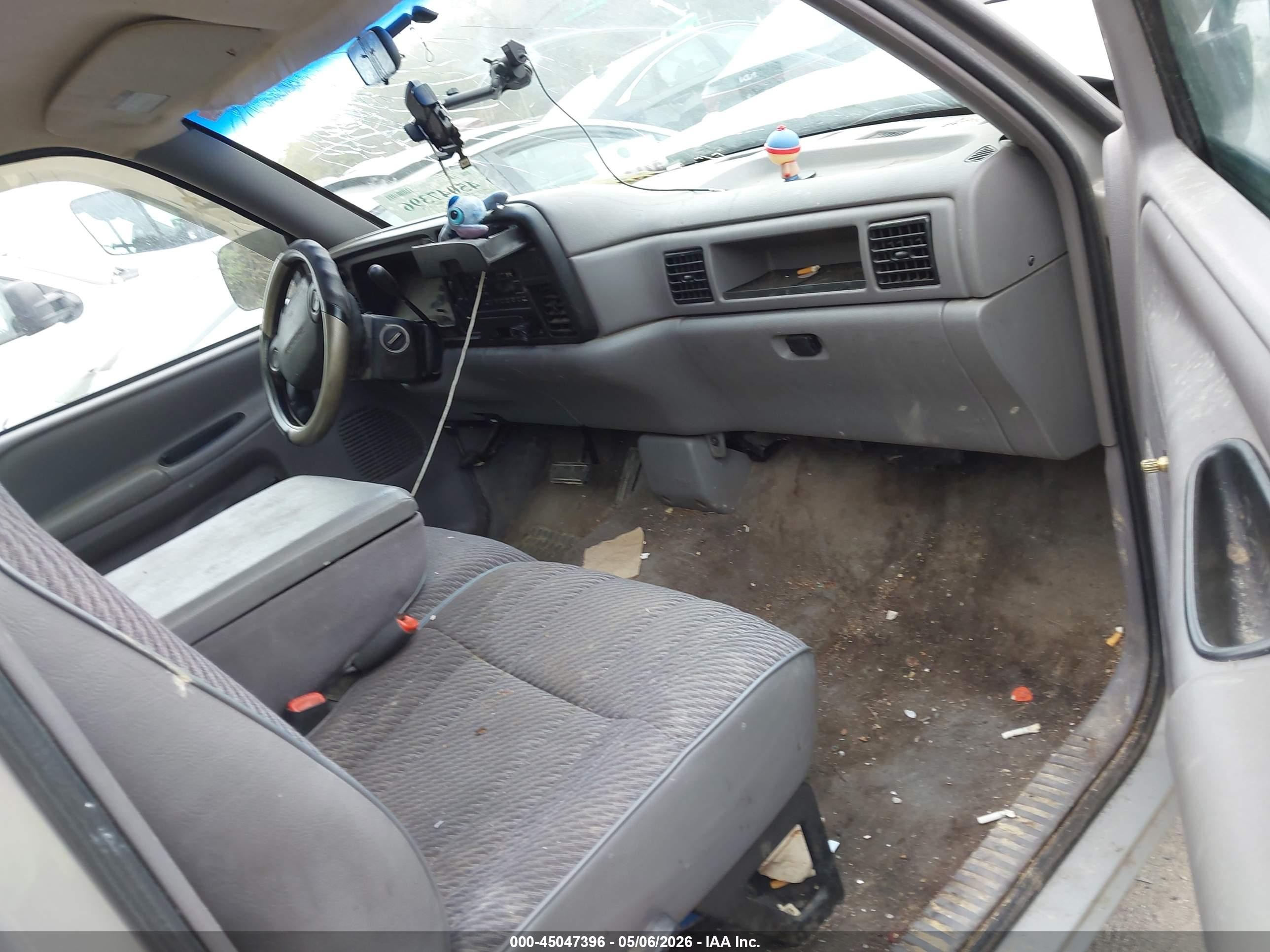 1995 Dodge Ram 1500   Серый vin: 1B7HC16Y4SS325609