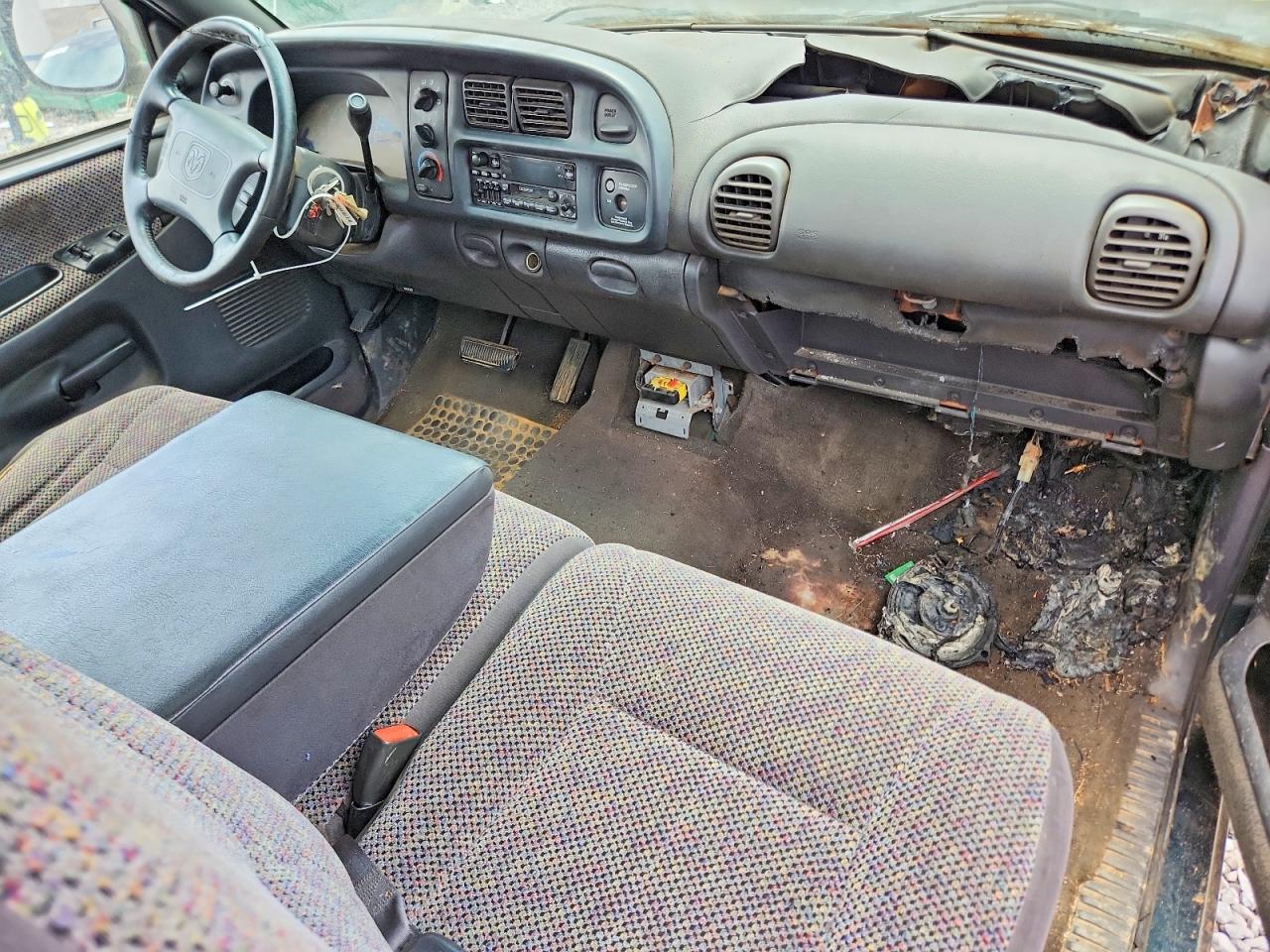 1998 Dodge Ram 1500 Green vin: 1B7HC16Y5WS698311