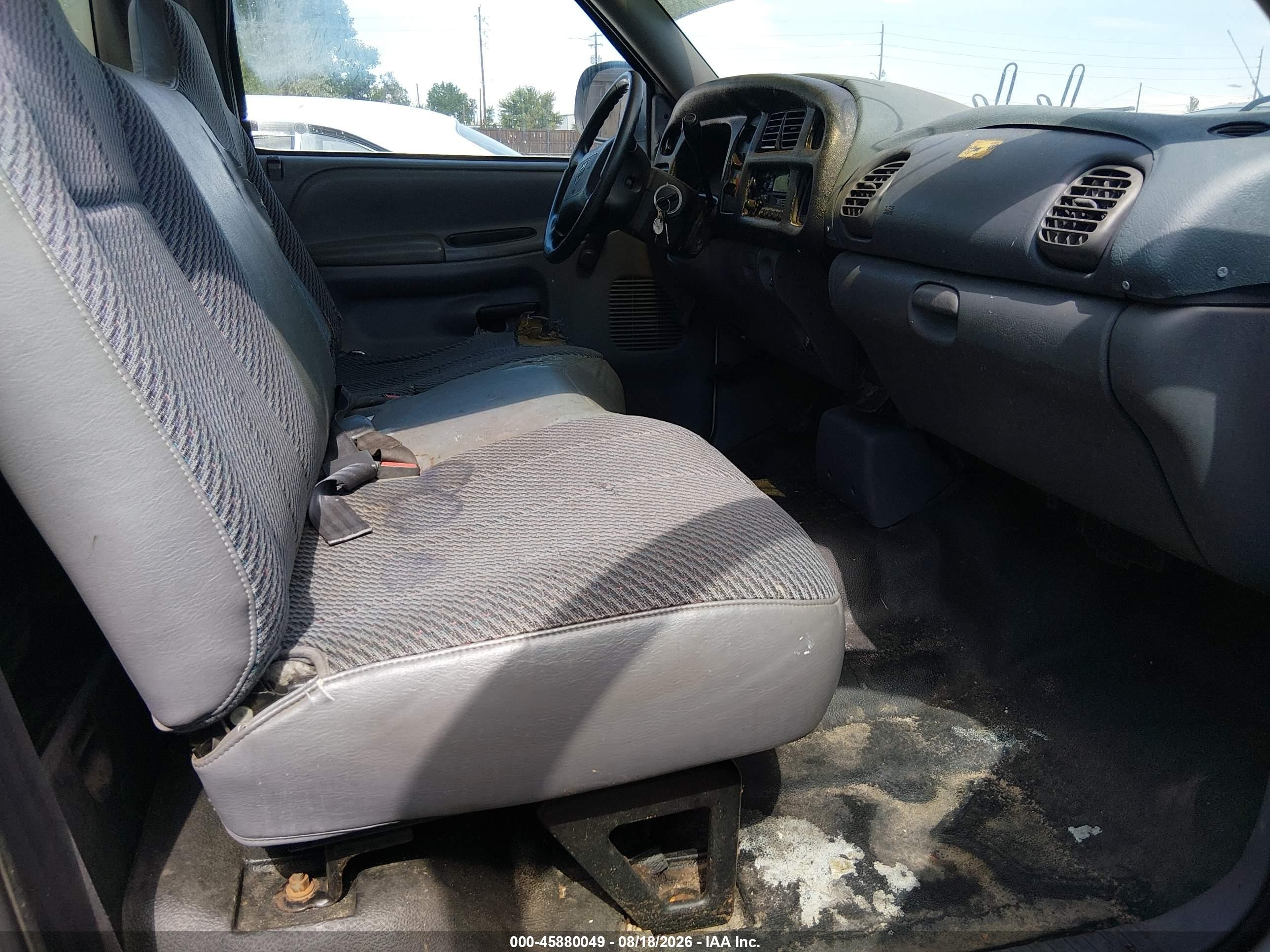 1999 Dodge Ram 1500 St White vin: 1B7HC16Y5XS280204