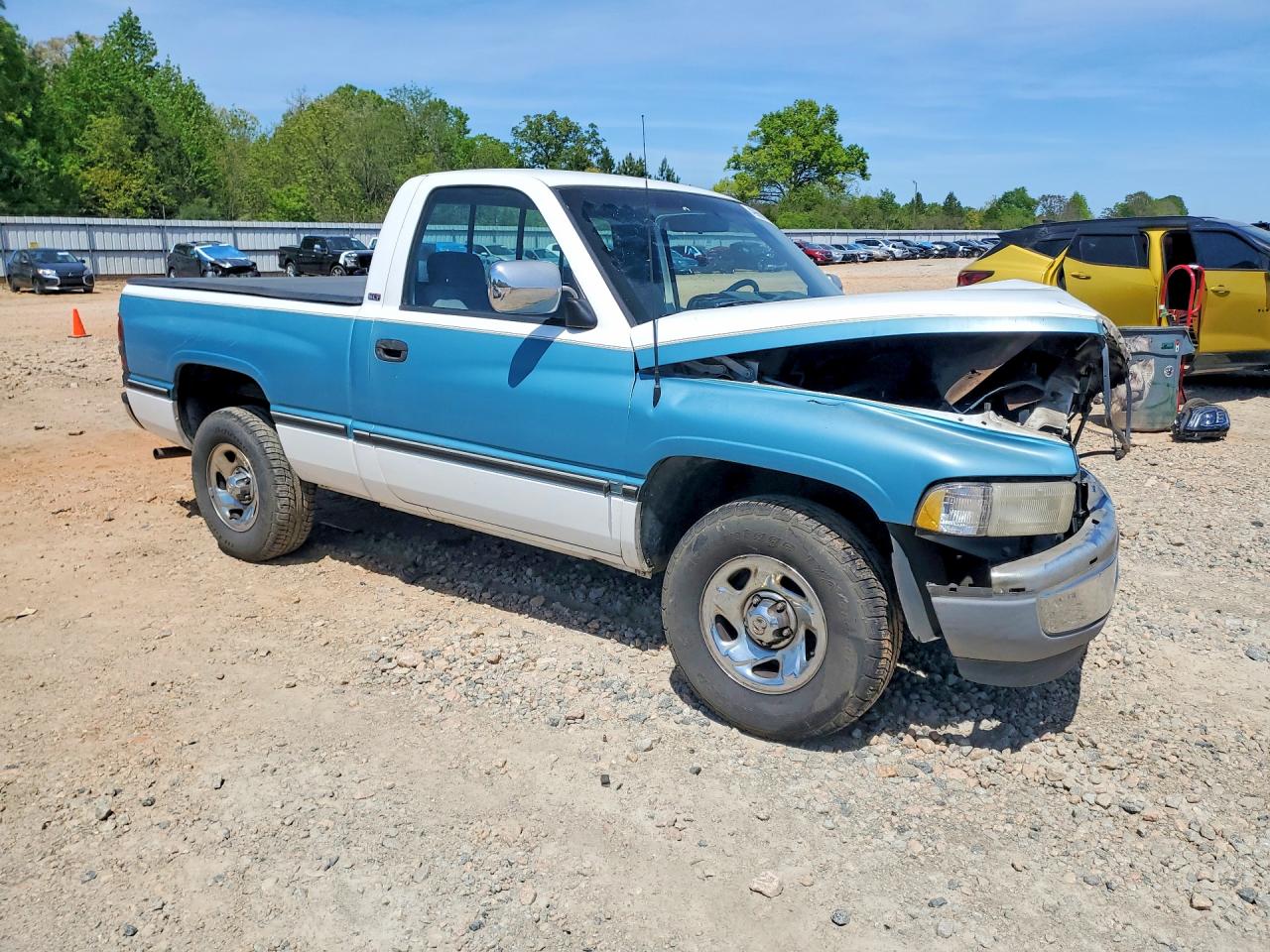 1996 Dodge Ram 1500 Two Tone vin: 1B7HC16Y7TS598075