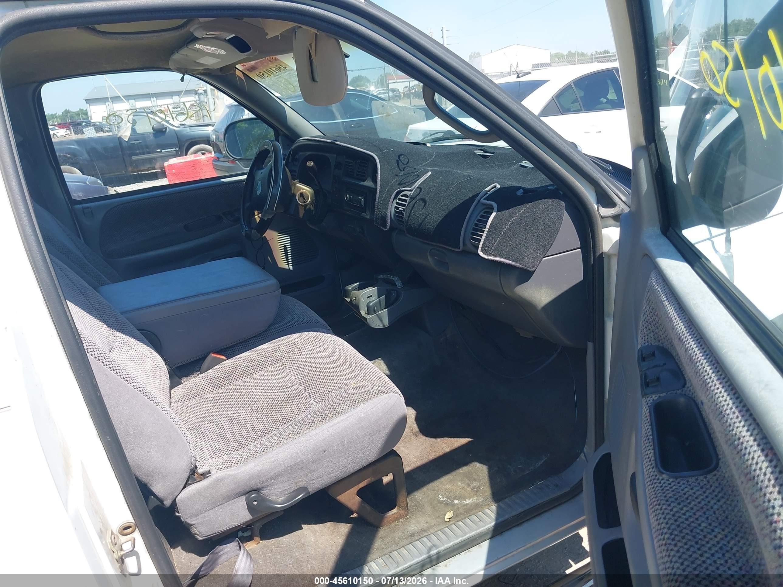 1998 Dodge Ram 1500 St Белый vin: 1B7HC16Y7WS739974