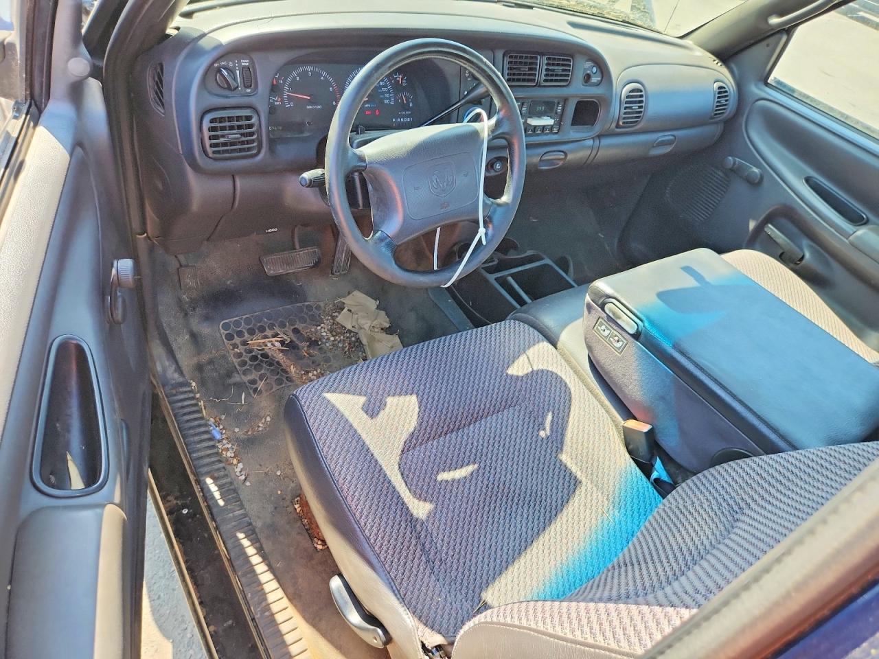 2001 Dodge Ram 1500 Blue vin: 1B7HC16Y81S111866