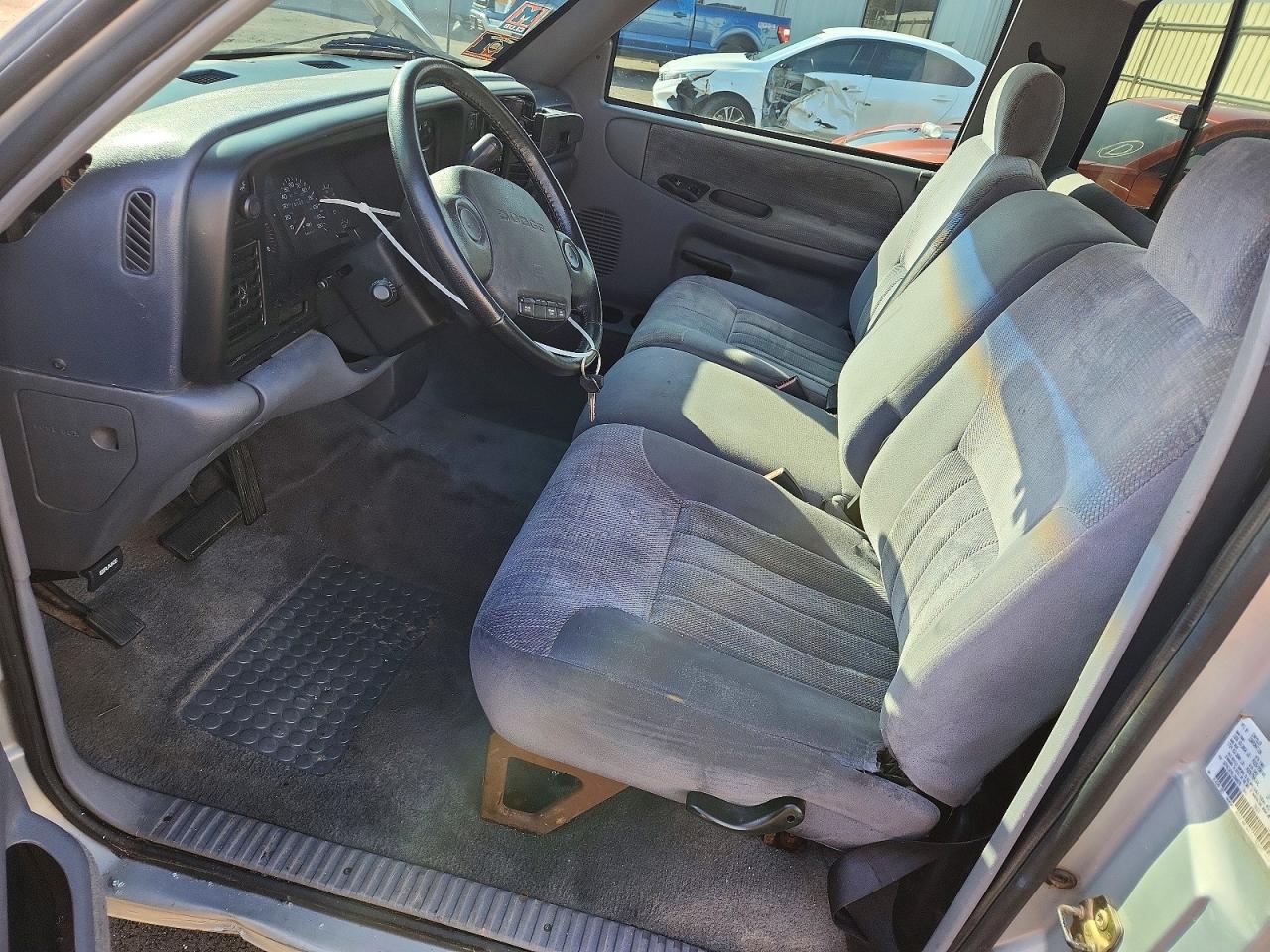 1997 Dodge Ram 1500 Gray vin: 1B7HC16Y8VJ560878
