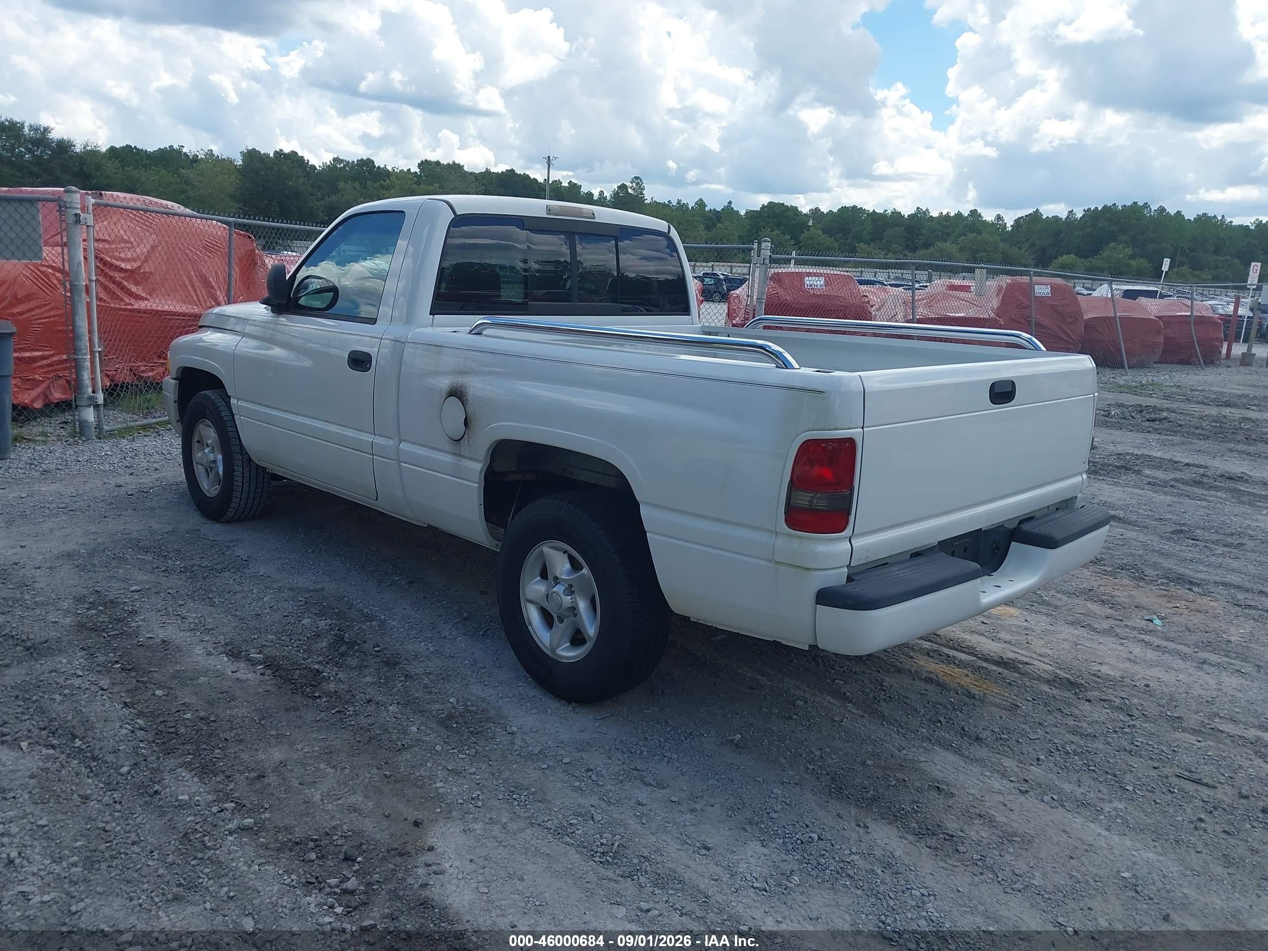 2000 Dodge Ram 1500 St White vin: 1B7HC16Y8YS522534