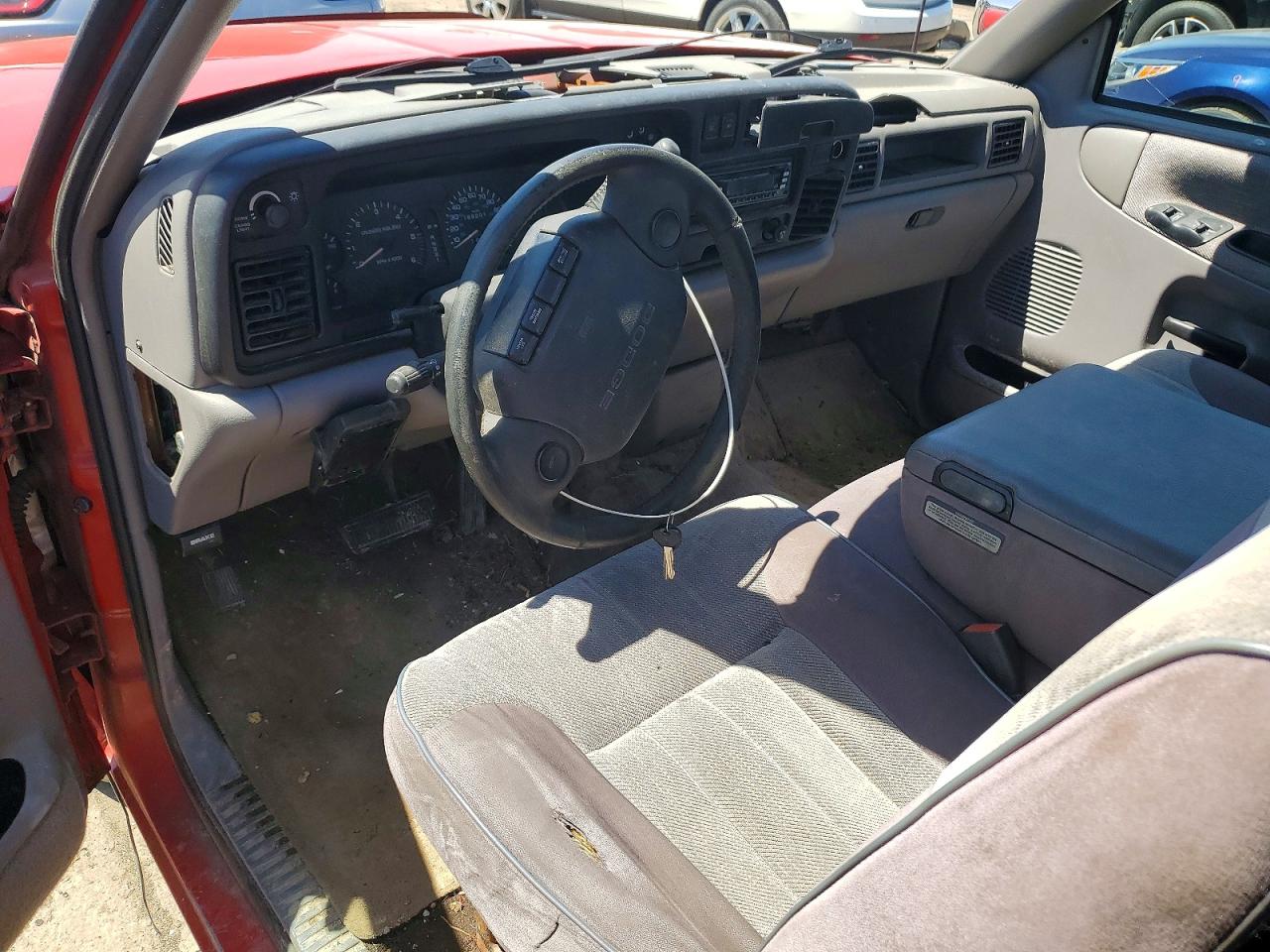 1996 Dodge Ram 1500 Red vin: 1B7HC16Y9TJ183085