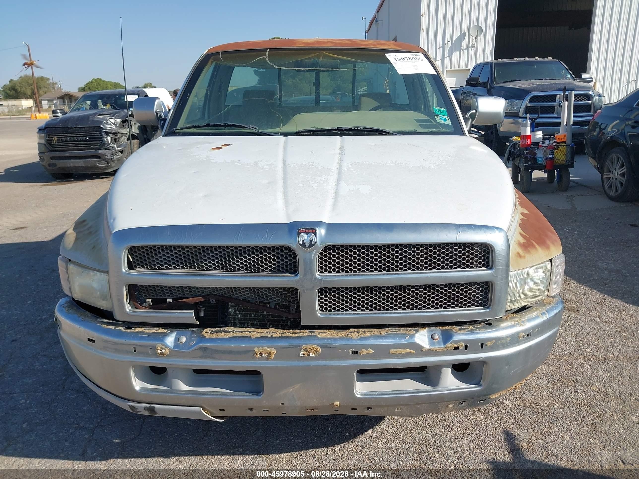 1996 Dodge Ram 1500   Silver vin: 1B7HC16Z1TS527673