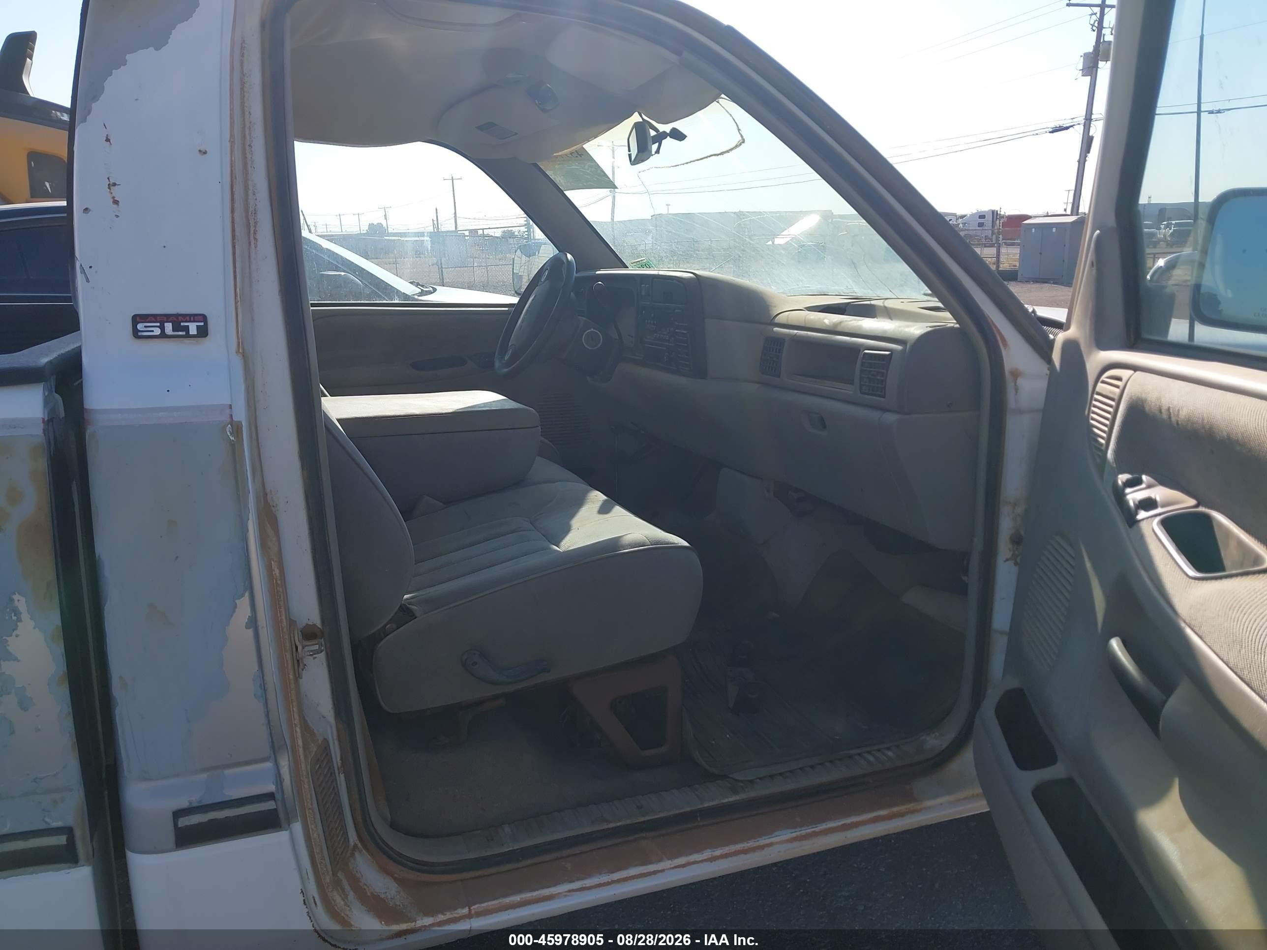 1996 Dodge Ram 1500   Silver vin: 1B7HC16Z1TS527673