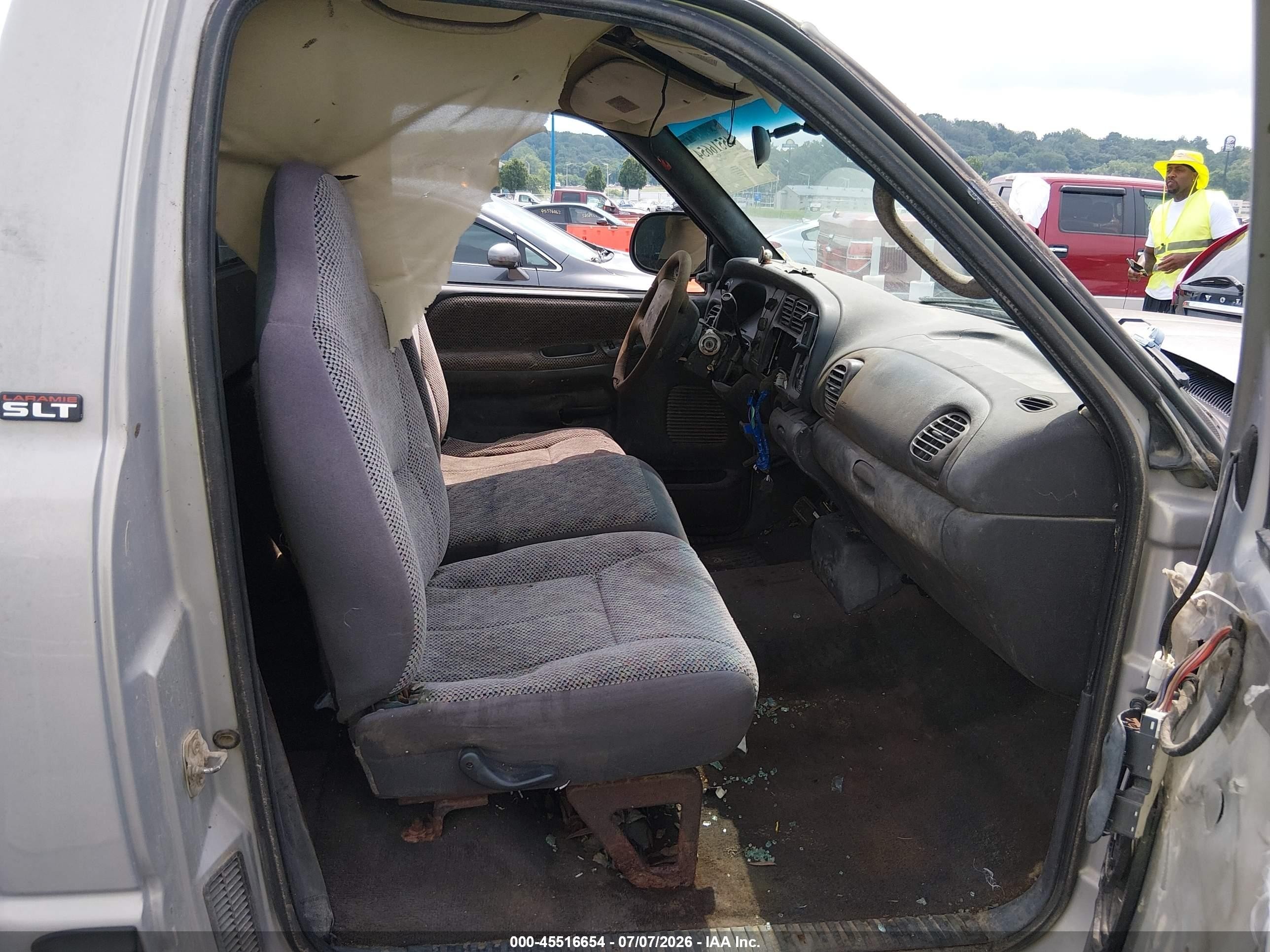 1998 Dodge Ram 1500 St Gray vin: 1B7HC16Z1WS701374