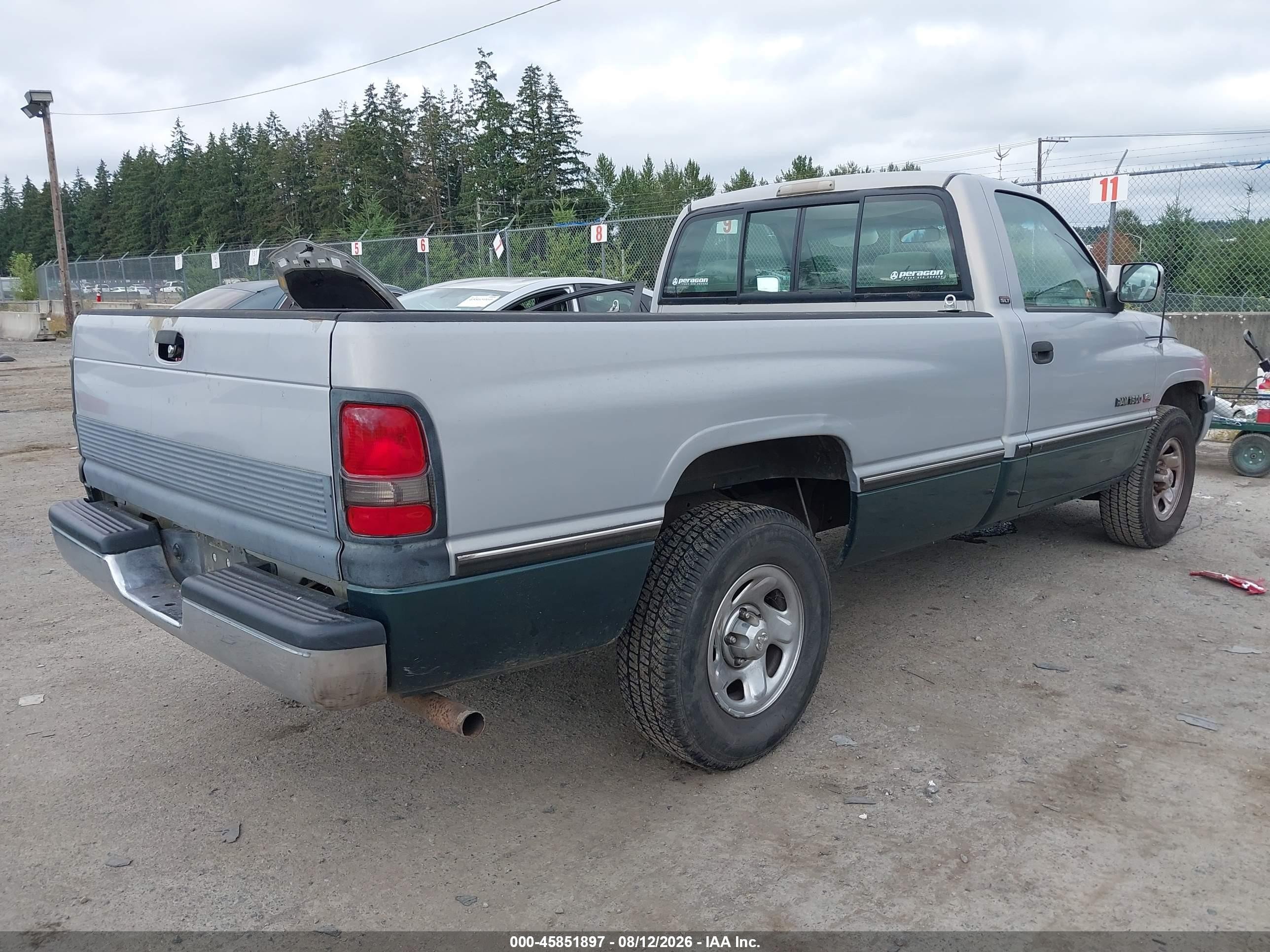 1995 Dodge Ram 1500   Silver vin: 1B7HC16Z5SS134967
