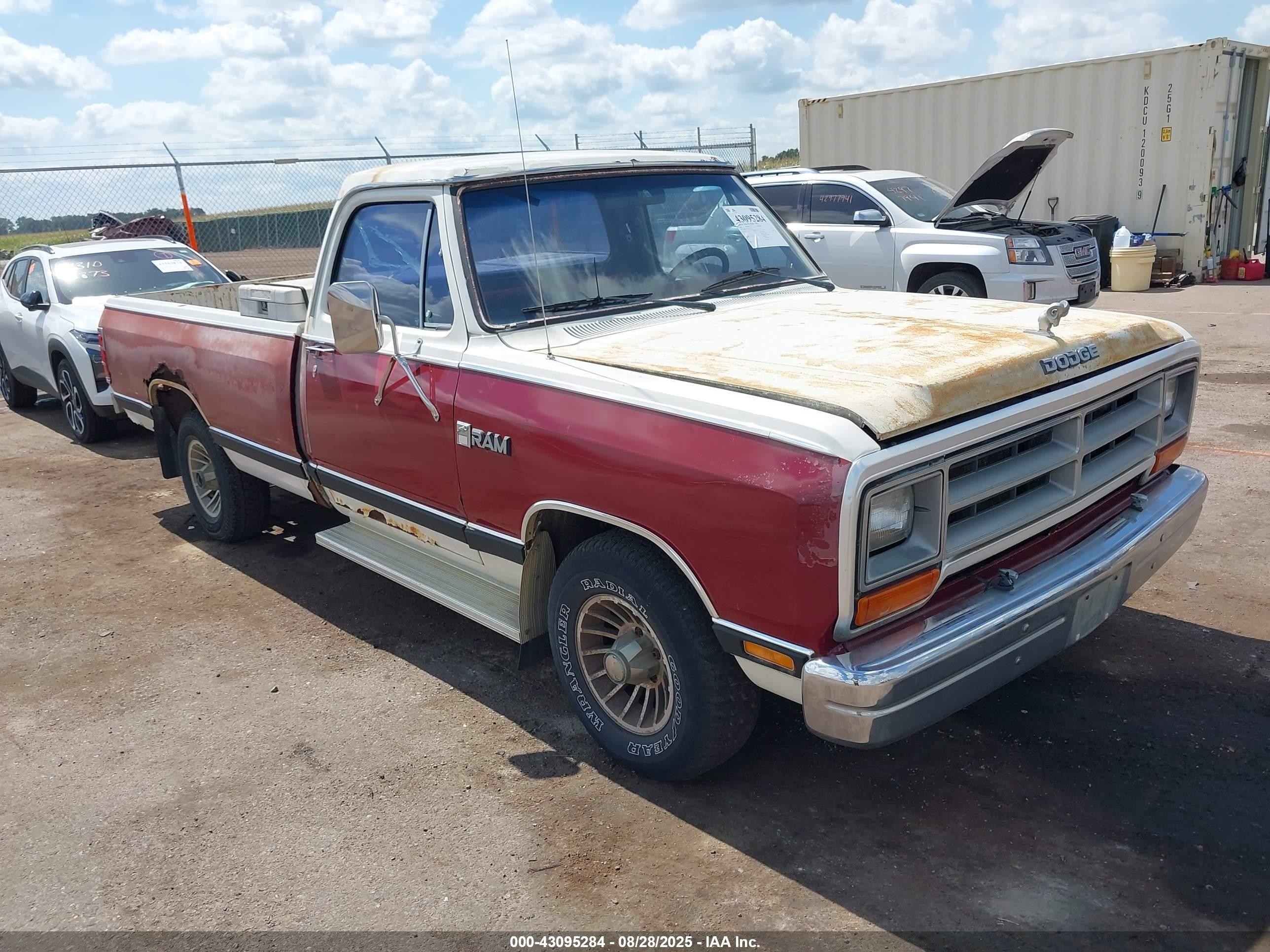 1986 Dodge D-series D150 Red vin: 1B7HD14T2GS100116