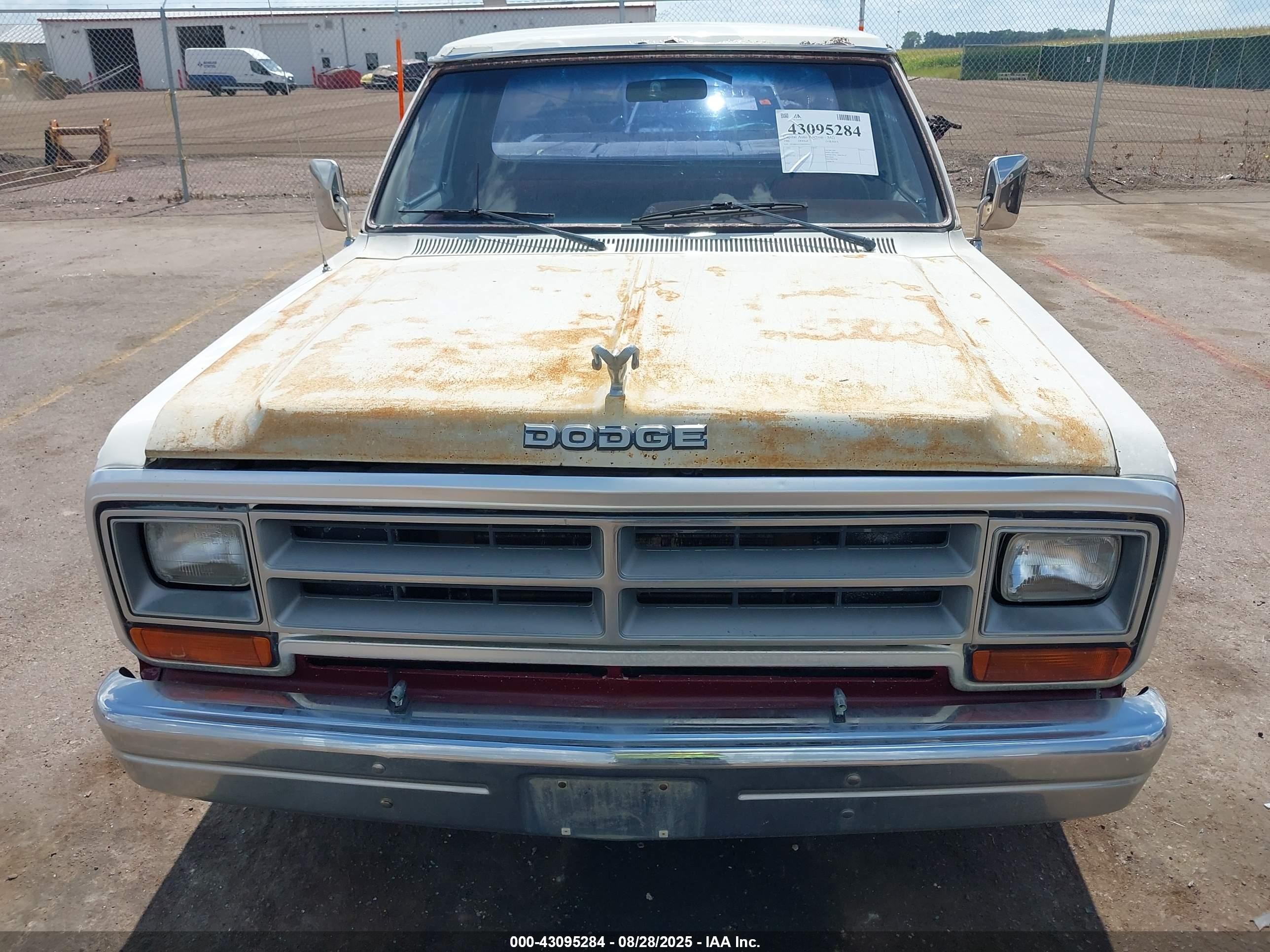1986 Dodge D-series D150 Red vin: 1B7HD14T2GS100116