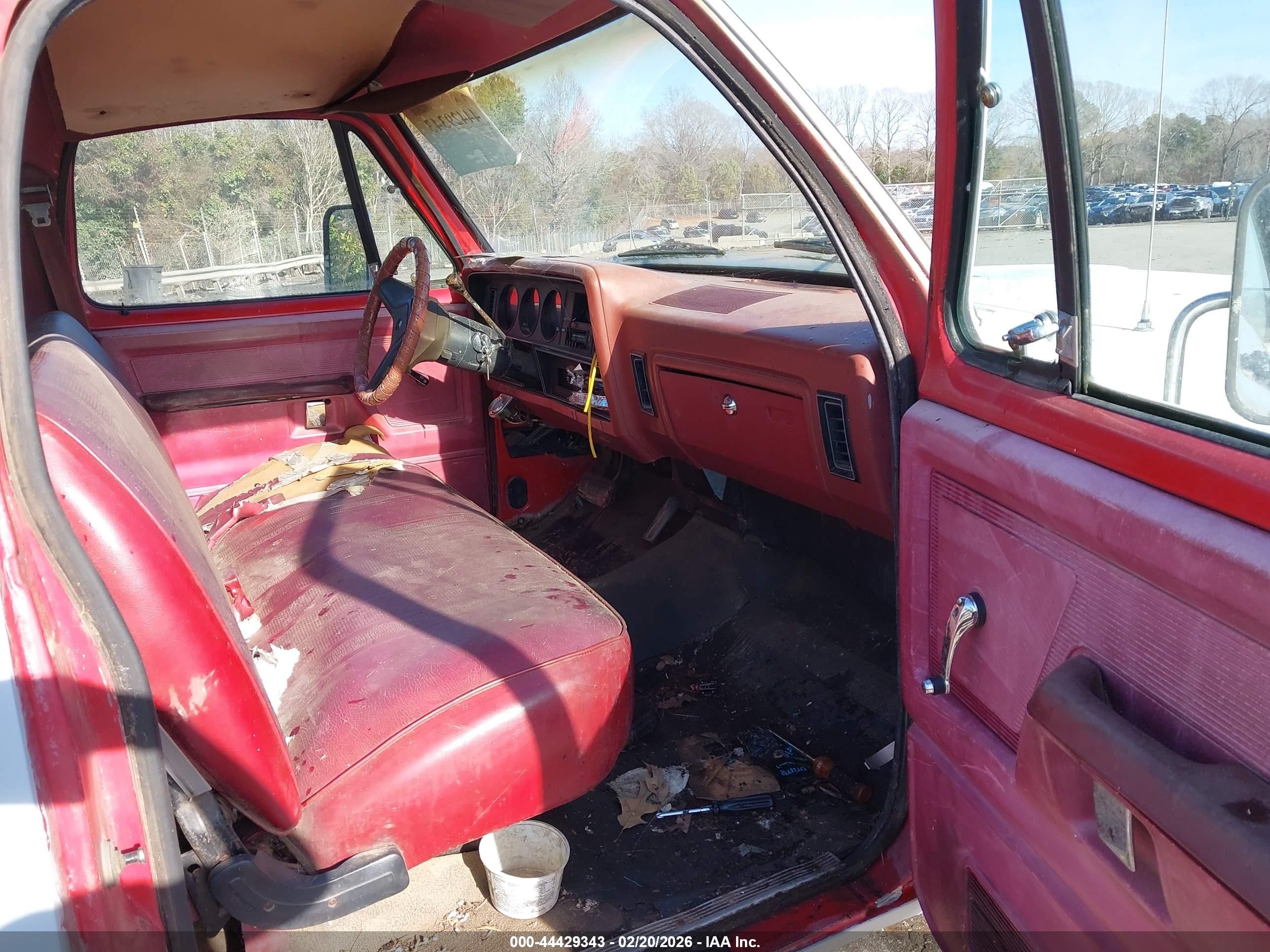 1987 Dodge D-series D150 White vin: 1B7HD14T5HS352198